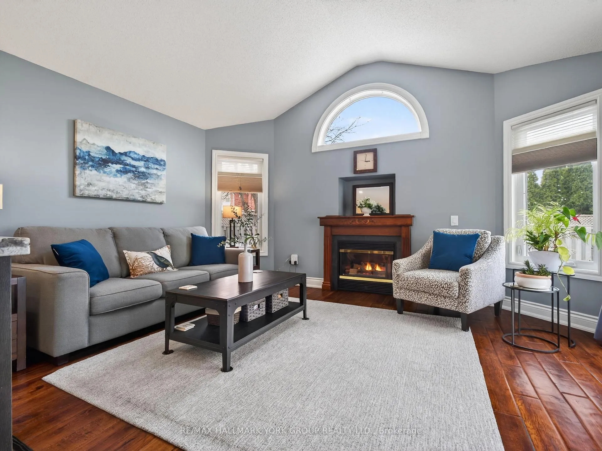 Photo 19 of 18 Rush Road, Aurora, Bayview Wellington — HOMEH