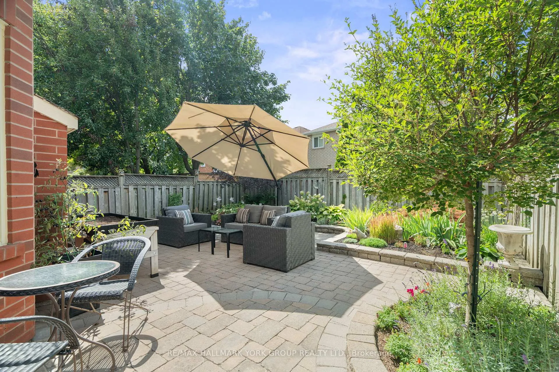Photo 22 of 18 Rush Road, Aurora, Bayview Wellington — HOMEH