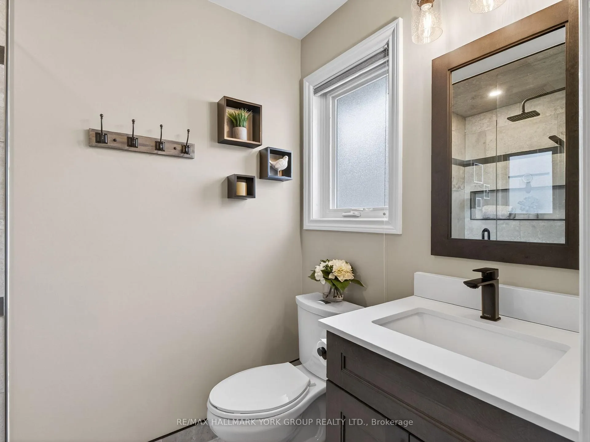 Photo 33 of 18 Rush Road, Aurora, Bayview Wellington — HOMEH