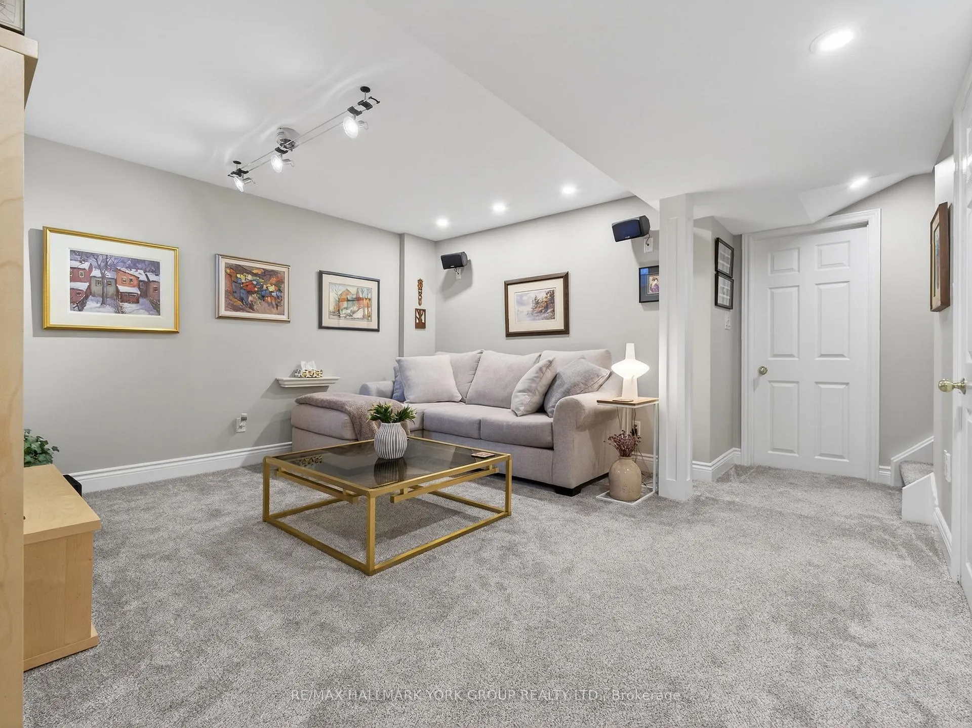 Photo 42 of 18 Rush Road, Aurora, Bayview Wellington — HOMEH