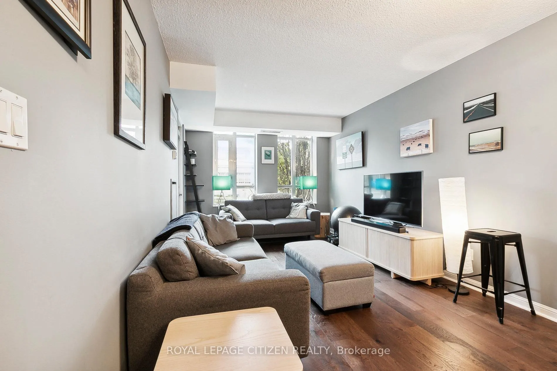 Photo 5 of Unit 121, 900 Mount Pleasant Road, Toronto, Mount Pleasant West — HOMEH