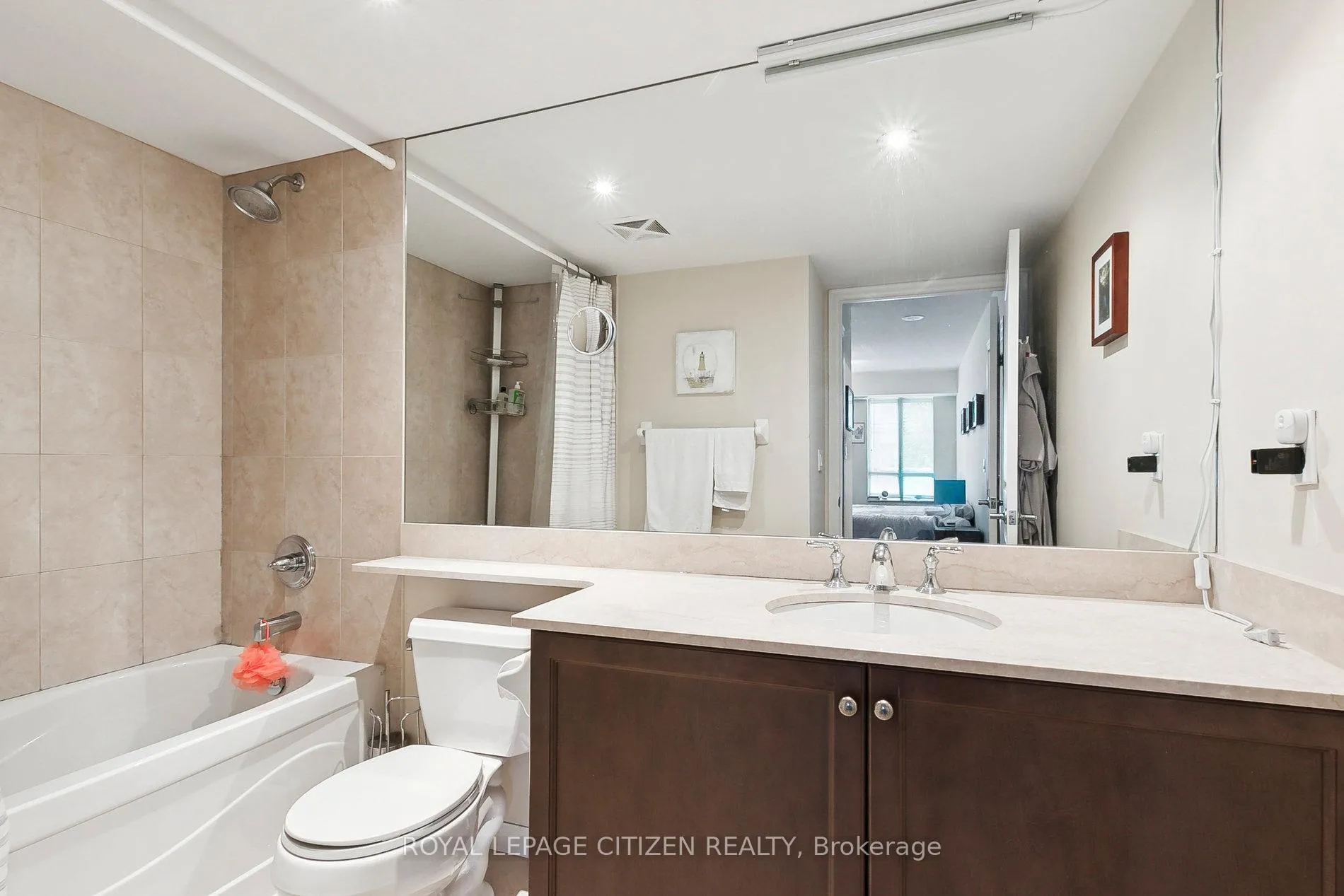 Photo 33 of Unit 121, 900 Mount Pleasant Road, Toronto, Mount Pleasant West — HOMEH