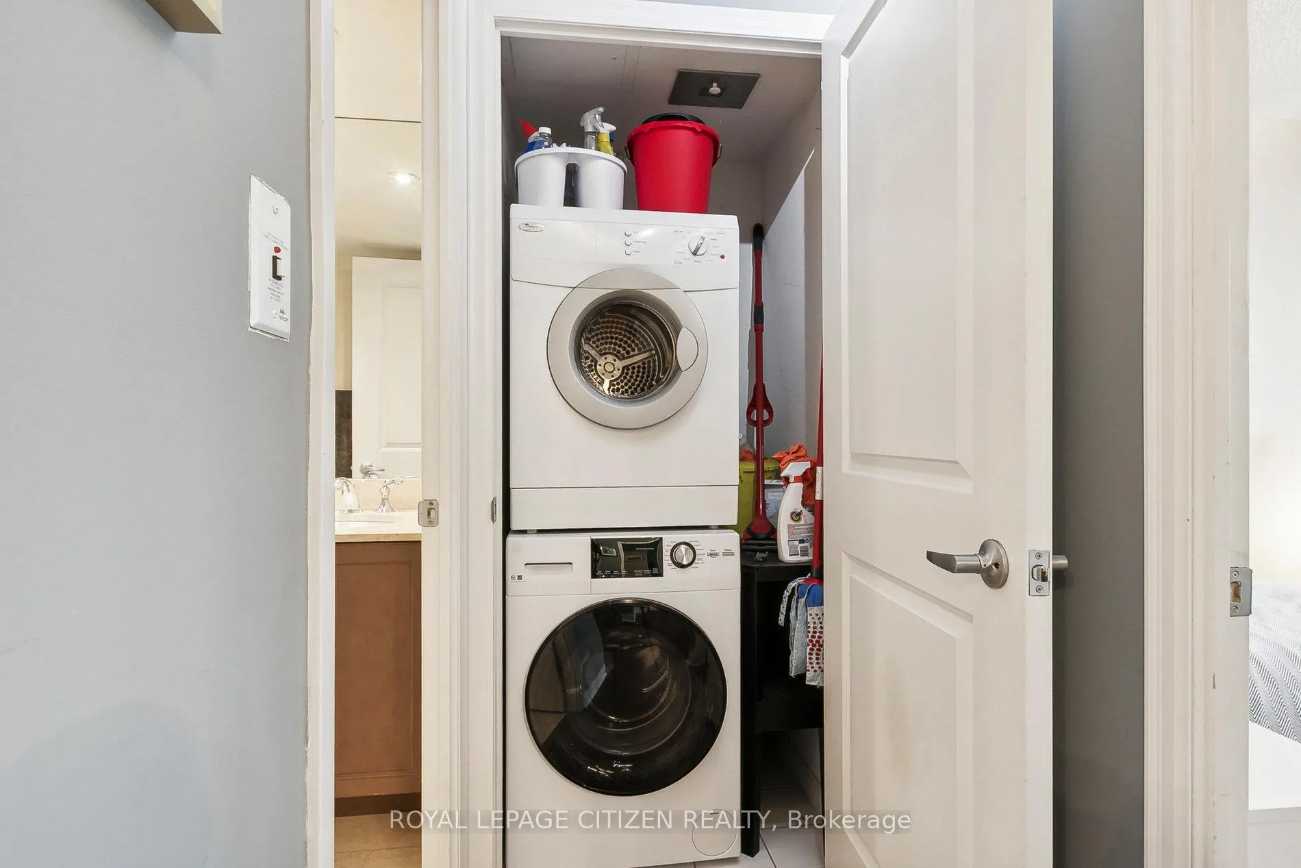 Photo 37 of Unit 121, 900 Mount Pleasant Road, Toronto, Mount Pleasant West — HOMEH