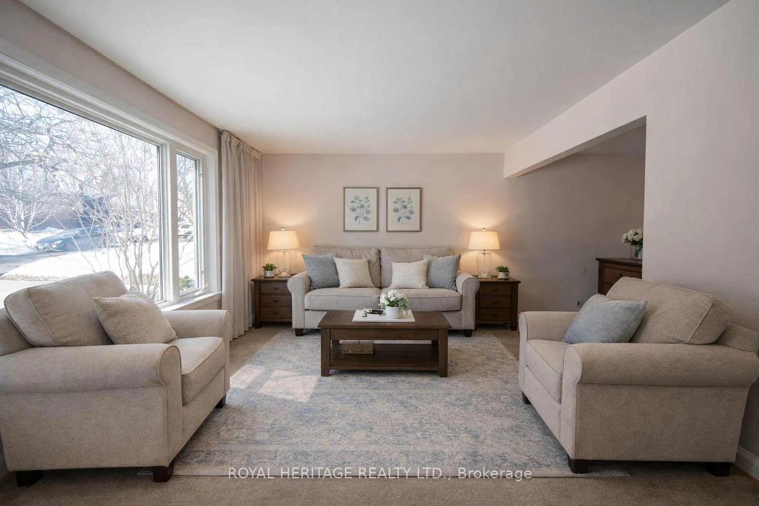 Photo 2 of 17 Kingswell Crescent, Scarborough, Clairlea-Birchmount — HOMEH