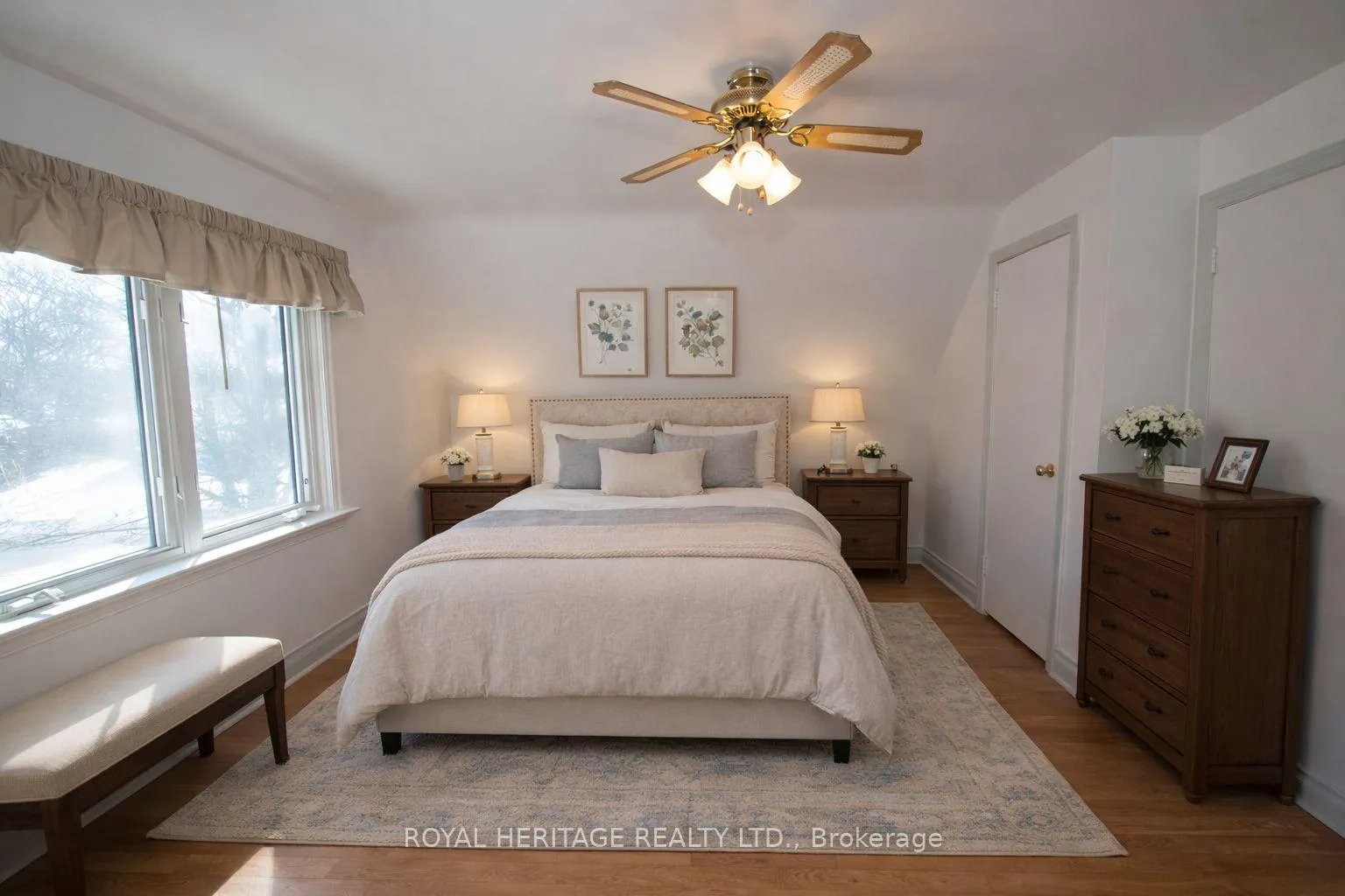 Photo 4 of 17 Kingswell Crescent, Scarborough, Clairlea-Birchmount — HOMEH
