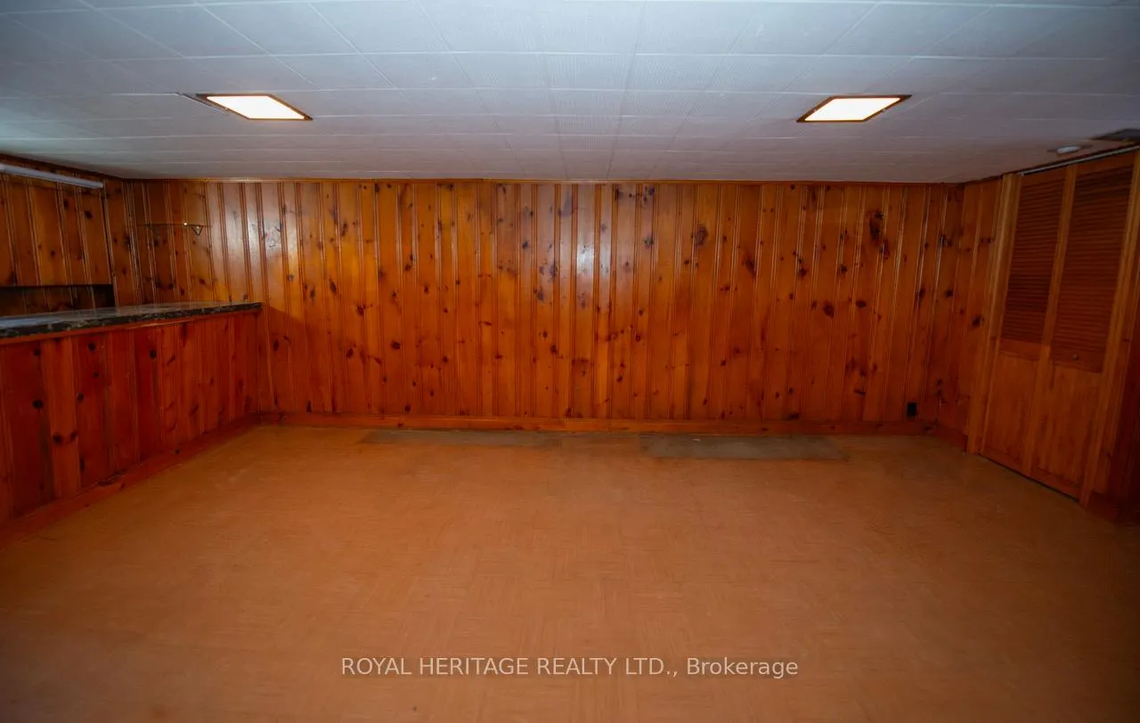 Photo 18 of 17 Kingswell Crescent, Scarborough, Clairlea-Birchmount — HOMEH