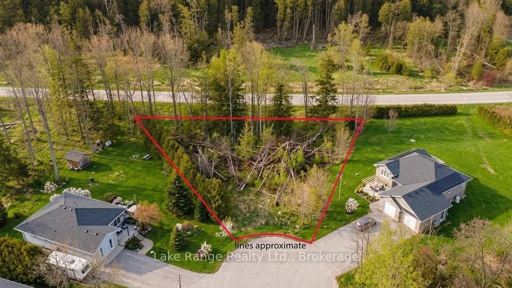 Photo 3 of 121 Onandago Place, Huron-Kinloss — HOMEH
