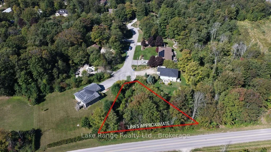 Photo 8 of 121 Onandago Place, Huron-Kinloss — HOMEH