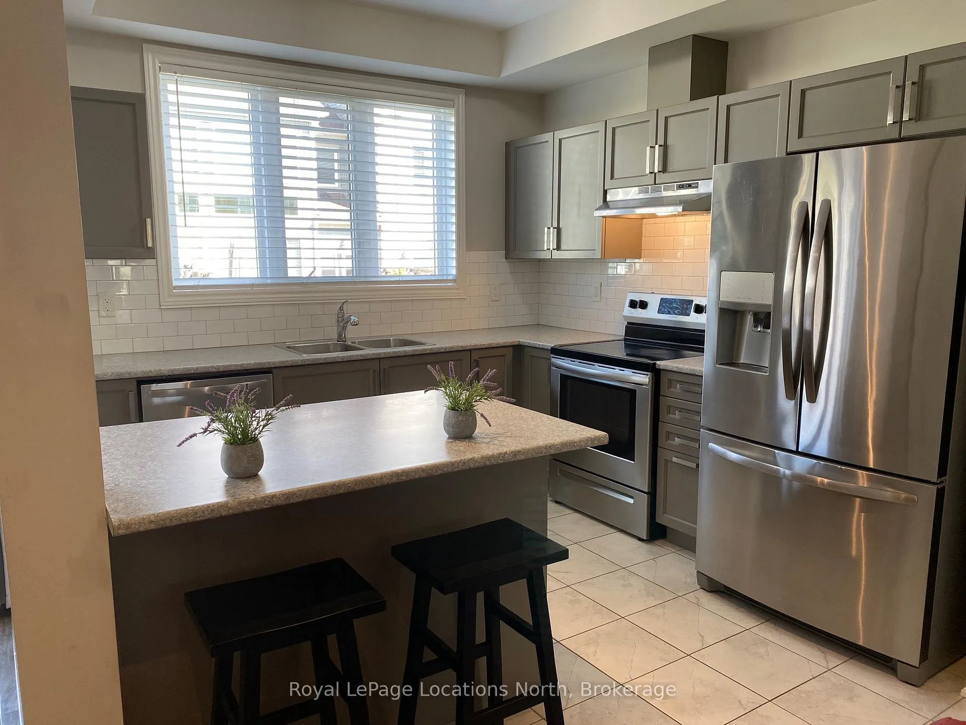 Photo 10 of 5 Kennedy Avenue, Collingwood — HOMEH
