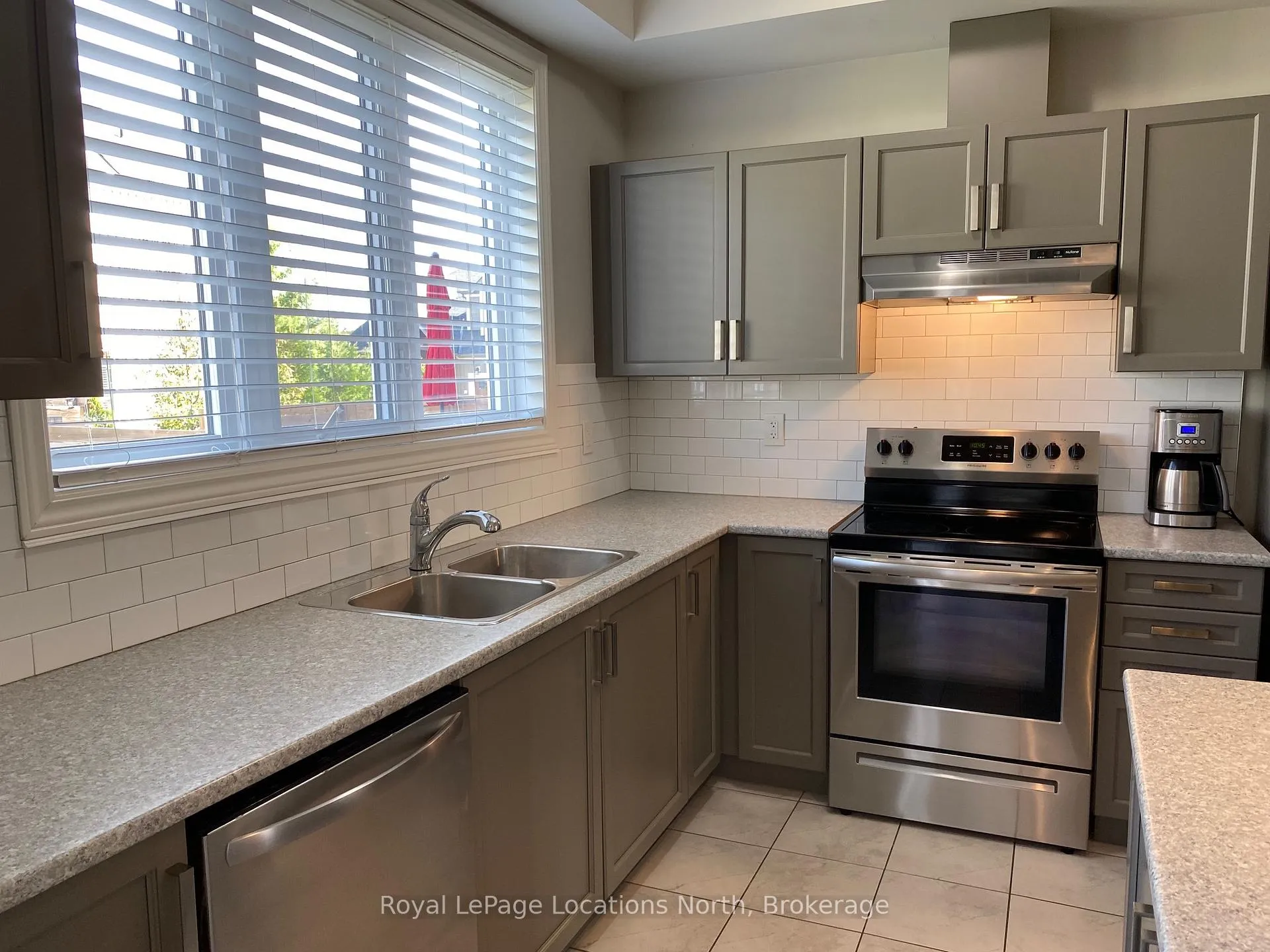 Photo 12 of 5 Kennedy Avenue, Collingwood — HOMEH