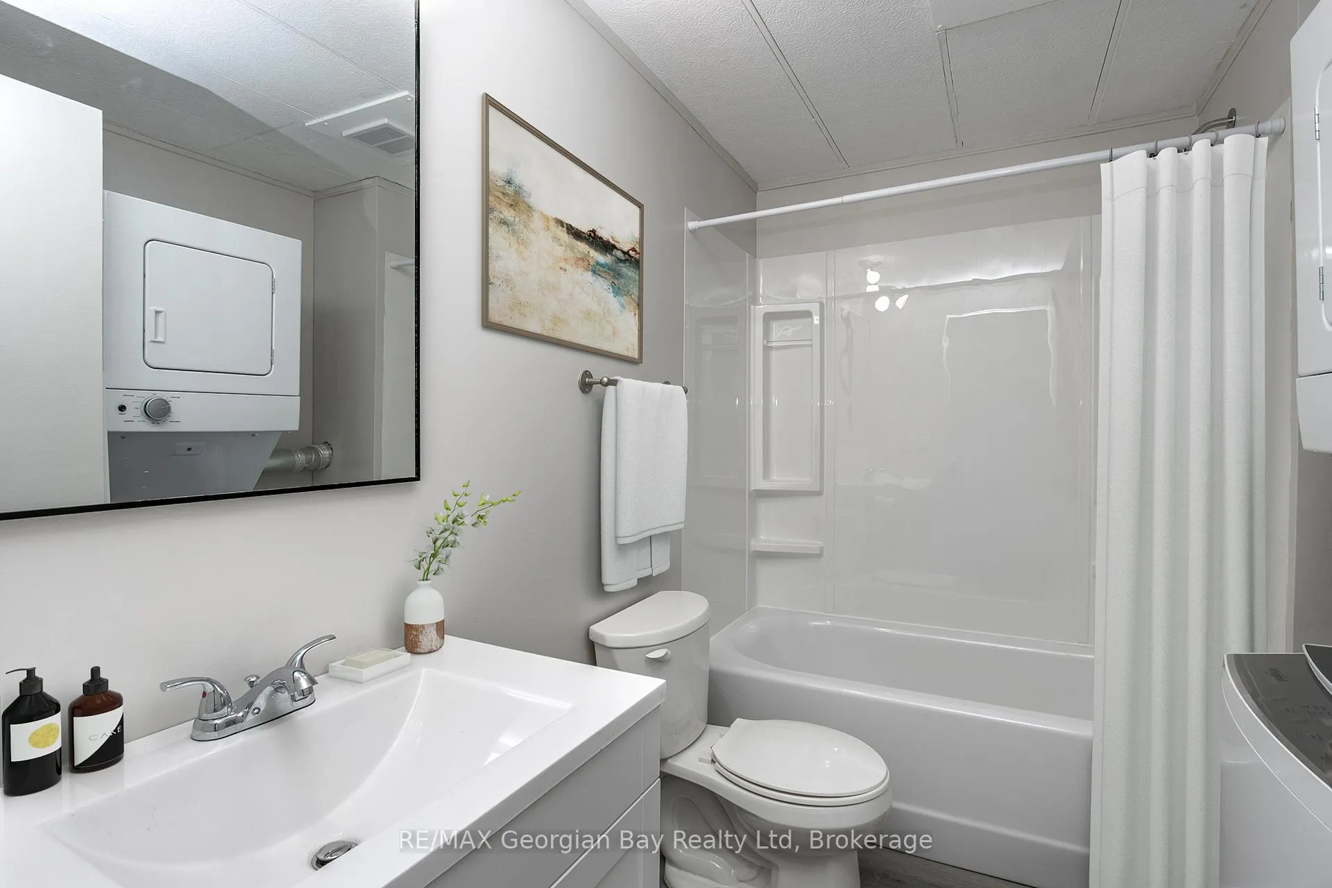 Photo 9 of Unit #1, 5263 Elliott Side Road, Tay, Rural Tay — HOMEH