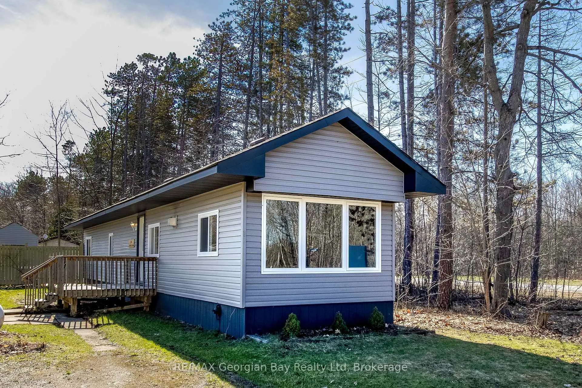Photo 11 of Unit #1, 5263 Elliott Side Road, Tay, Rural Tay — HOMEH