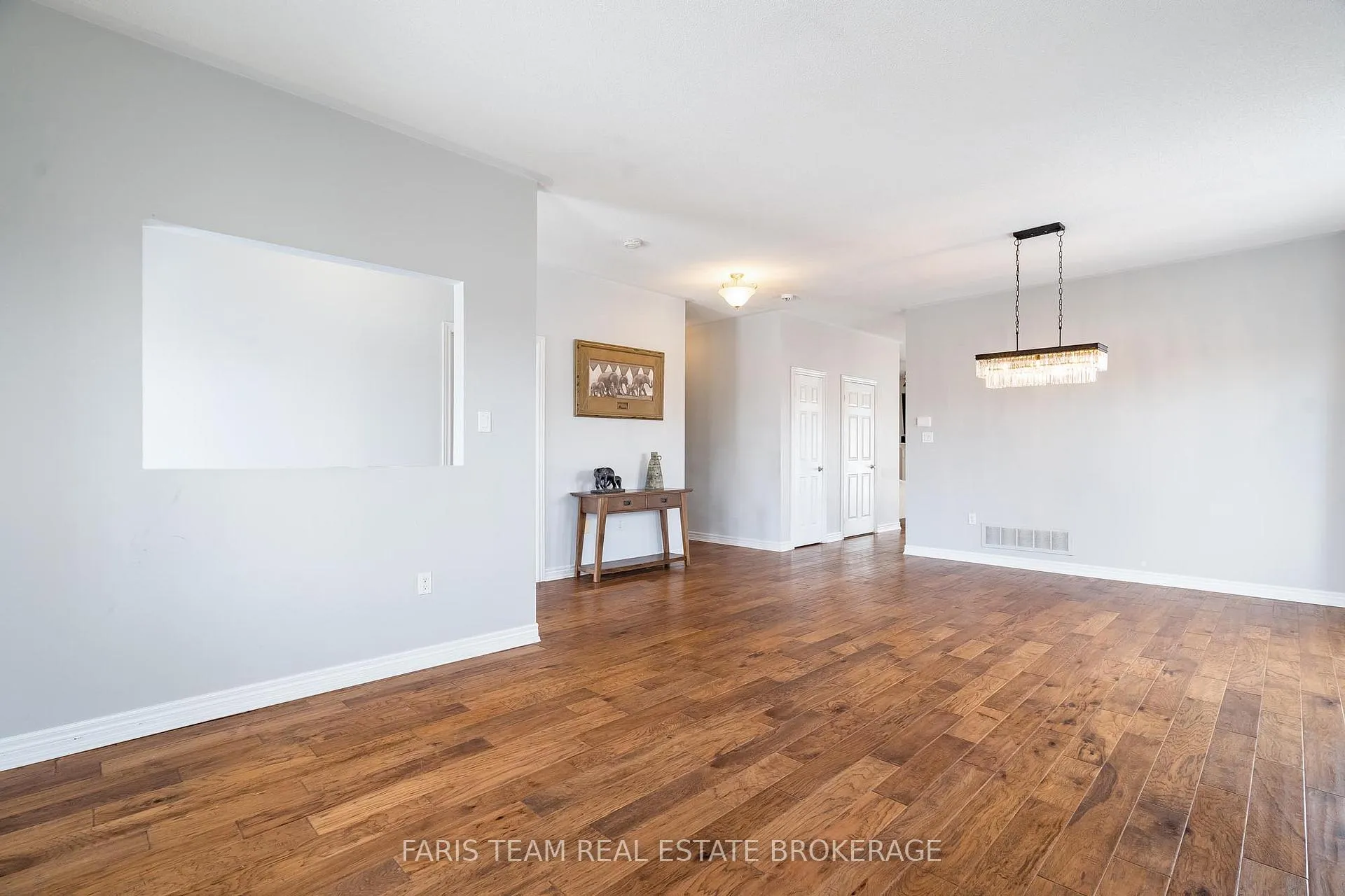 Photo 21 of 2 Thrushwood Drive, Barrie, 400 West — HOMEH