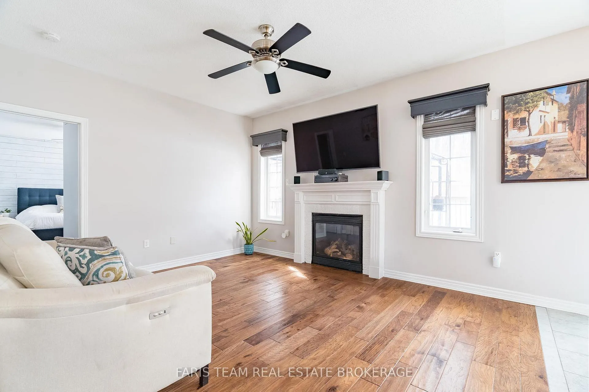 Photo 22 of 2 Thrushwood Drive, Barrie, 400 West — HOMEH