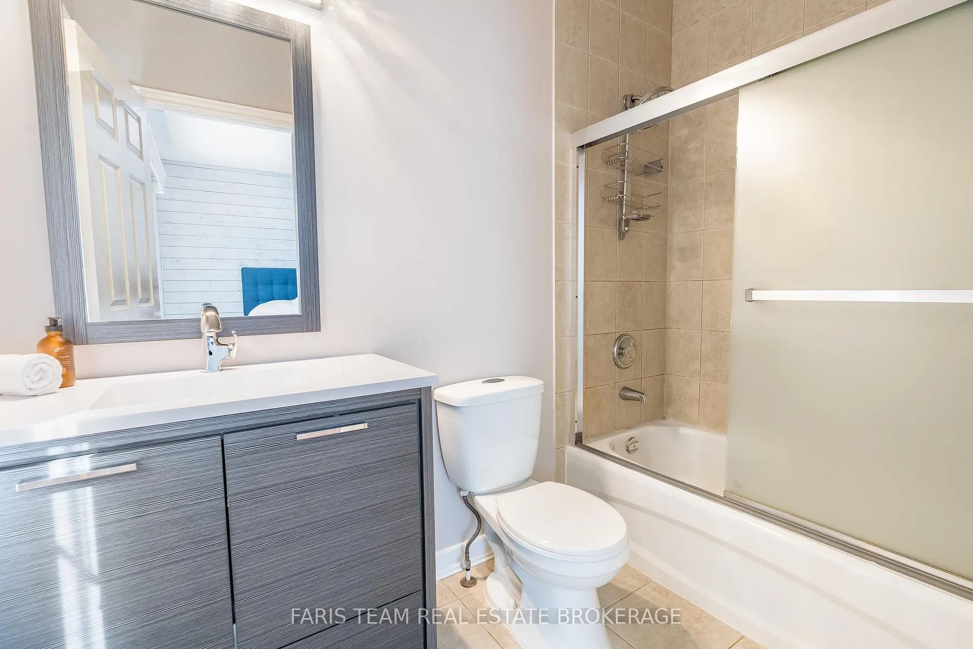 Photo 27 of 2 Thrushwood Drive, Barrie, 400 West — HOMEH