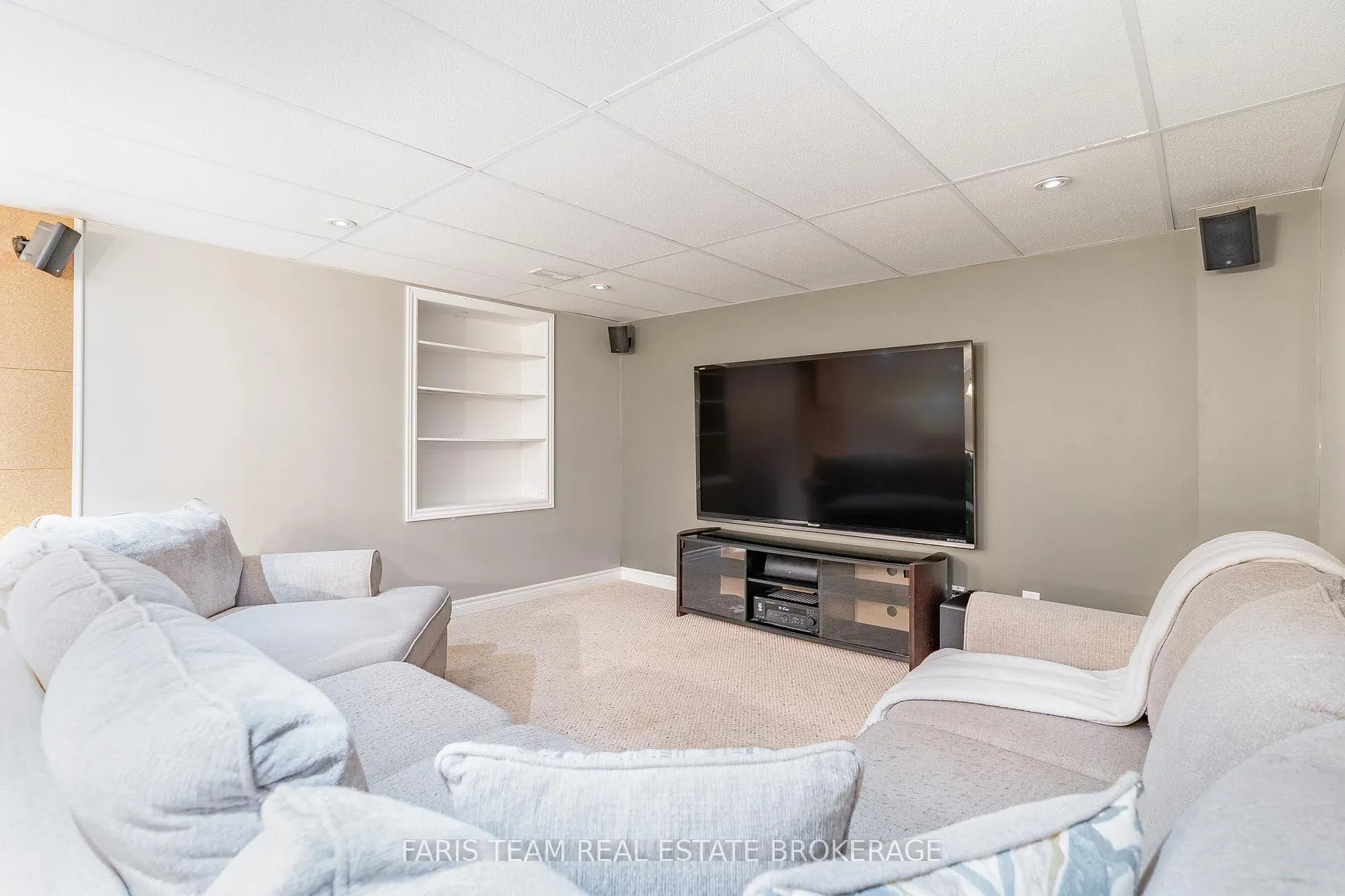 Photo 32 of 2 Thrushwood Drive, Barrie, 400 West — HOMEH