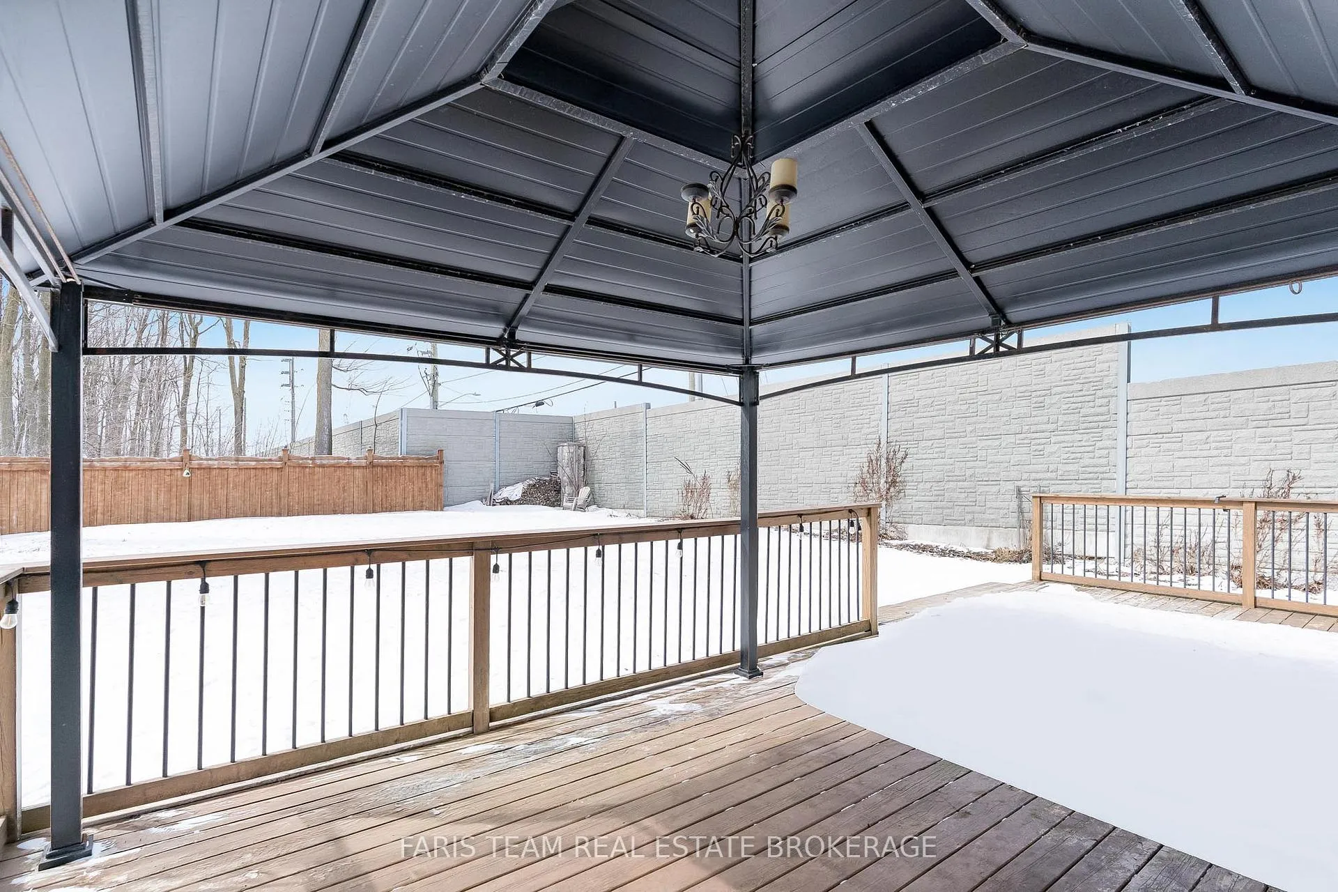 Photo 41 of 2 Thrushwood Drive, Barrie, 400 West — HOMEH
