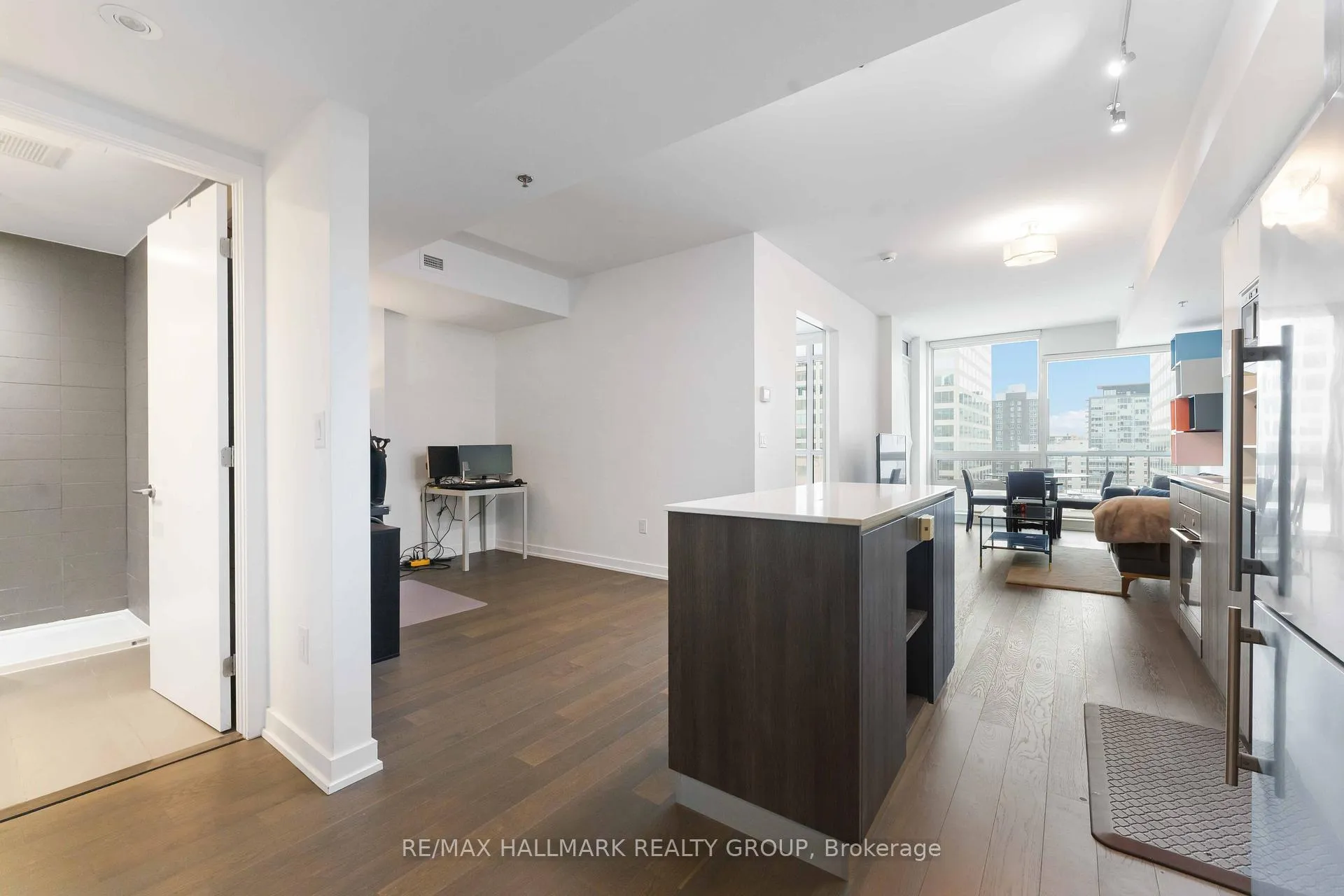 Photo 4 of Unit 801, 199 Slater Street, Ottawa, Ottawa Centre — HOMEH