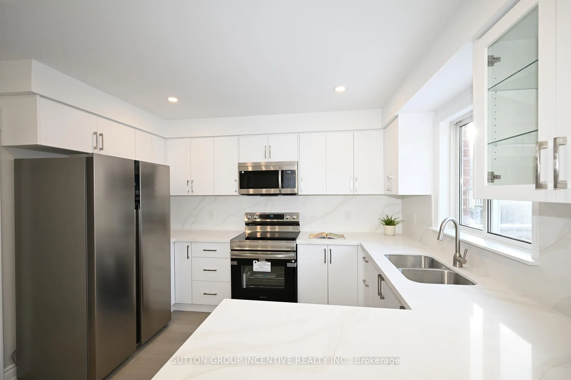 Photo 12 of 109 Esther Drive, Barrie, Painswick South — HOMEH