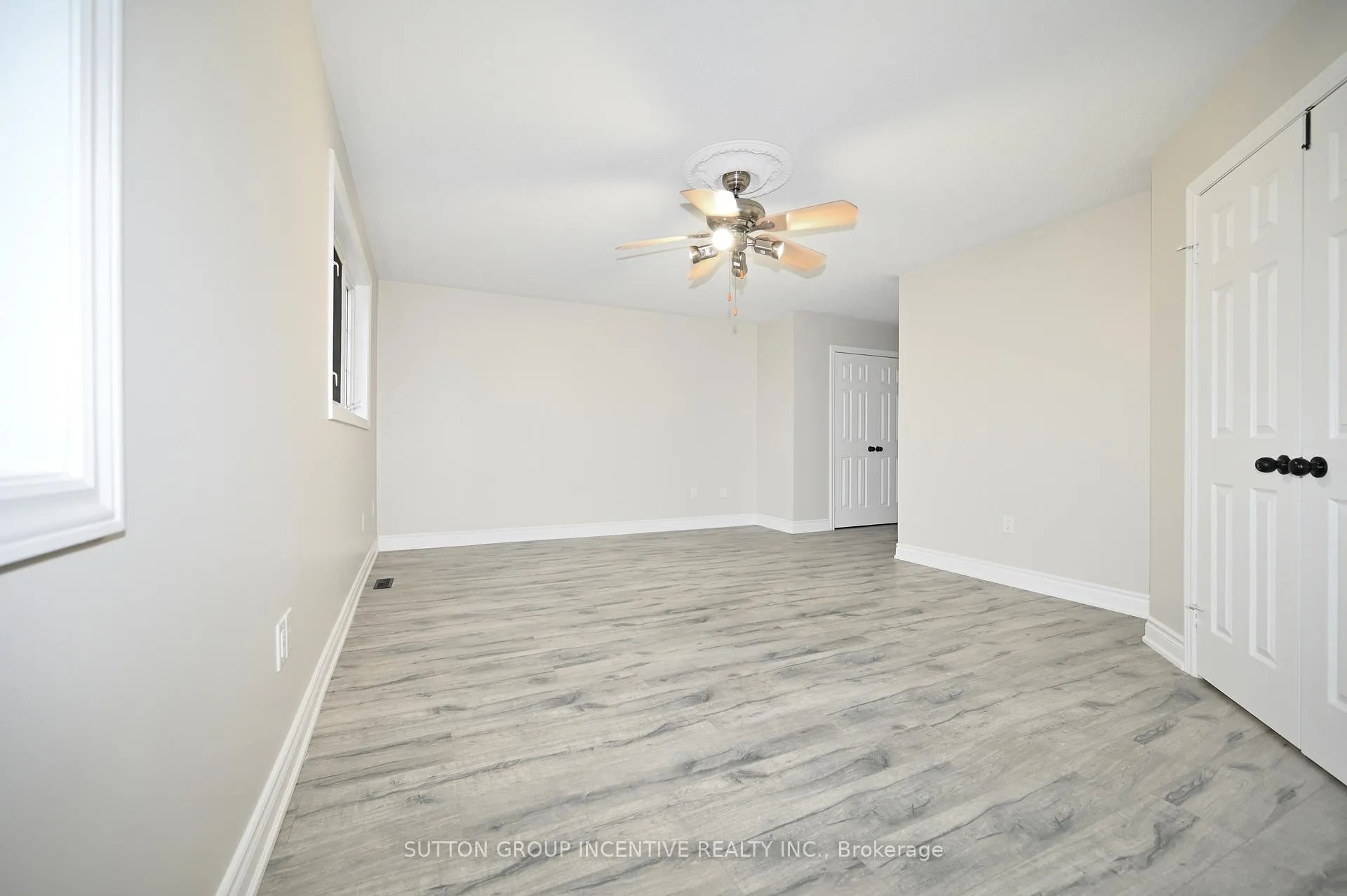 Photo 20 of 109 Esther Drive, Barrie, Painswick South — HOMEH