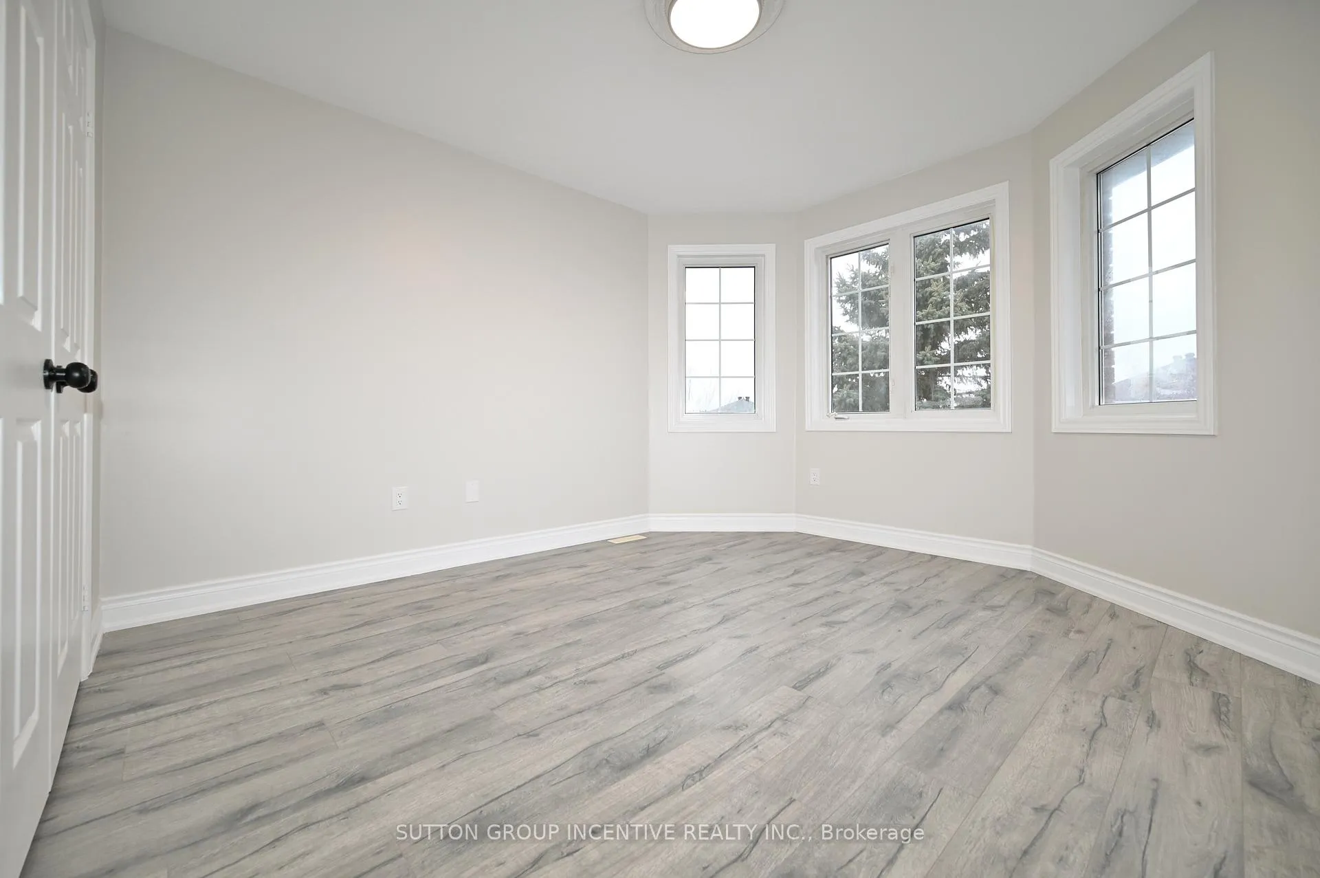 Photo 25 of 109 Esther Drive, Barrie, Painswick South — HOMEH
