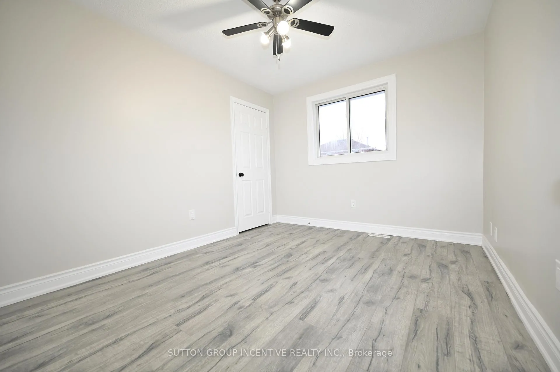 Photo 26 of 109 Esther Drive, Barrie, Painswick South — HOMEH