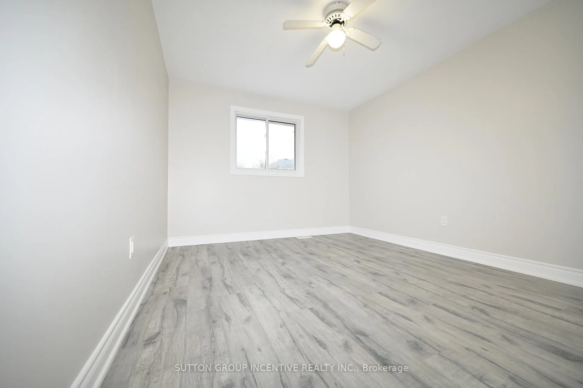 Photo 27 of 109 Esther Drive, Barrie, Painswick South — HOMEH