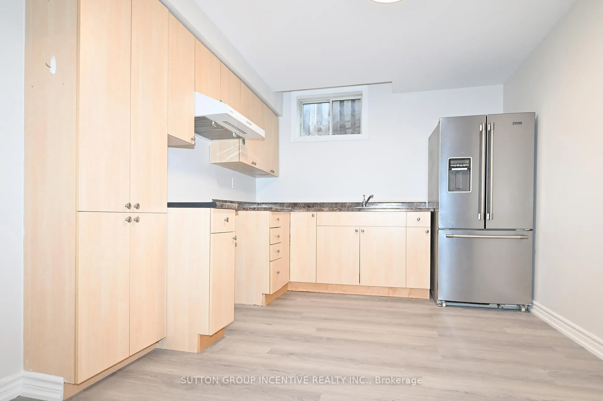 Photo 31 of 109 Esther Drive, Barrie, Painswick South — HOMEH