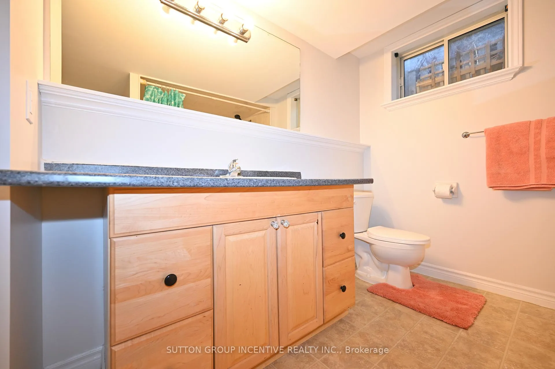 Photo 34 of 109 Esther Drive, Barrie, Painswick South — HOMEH