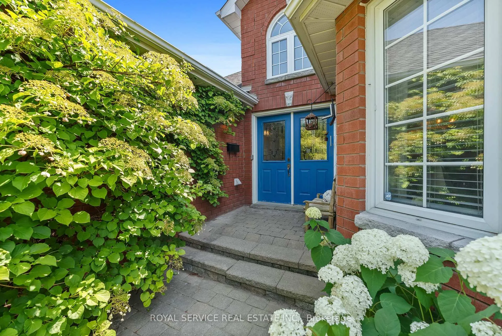 Front of 273 Parkview Hills Drive