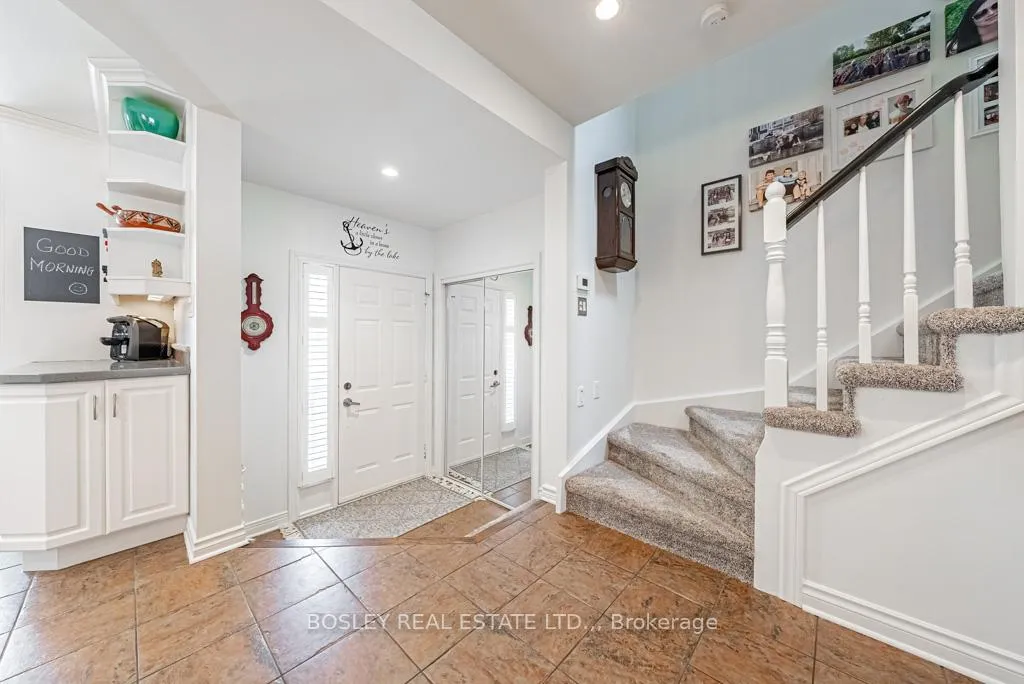Photo 4 of Unit 33, 13 Lakeside Drive, St. Catharines, Port Weller — HOMEH