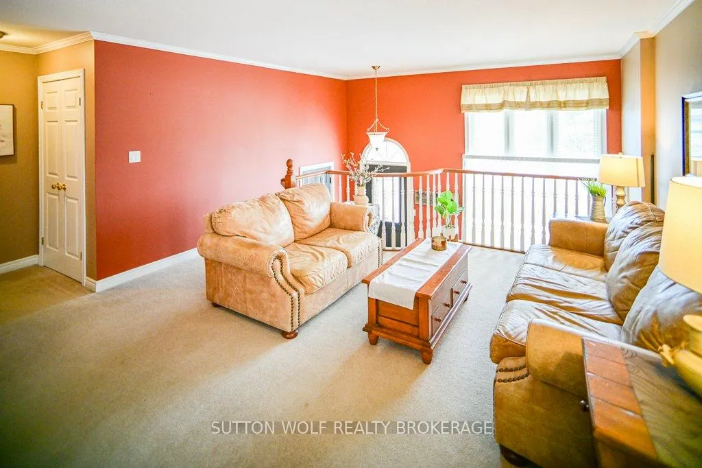 Photo 3 of 80 Ridge Street, Strathroy-Caradoc, SW — HOMEH