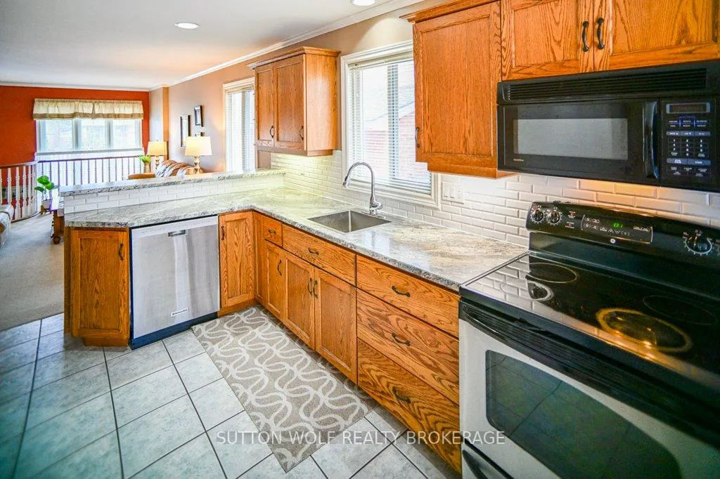 Photo 8 of 80 Ridge Street, Strathroy-Caradoc, SW — HOMEH