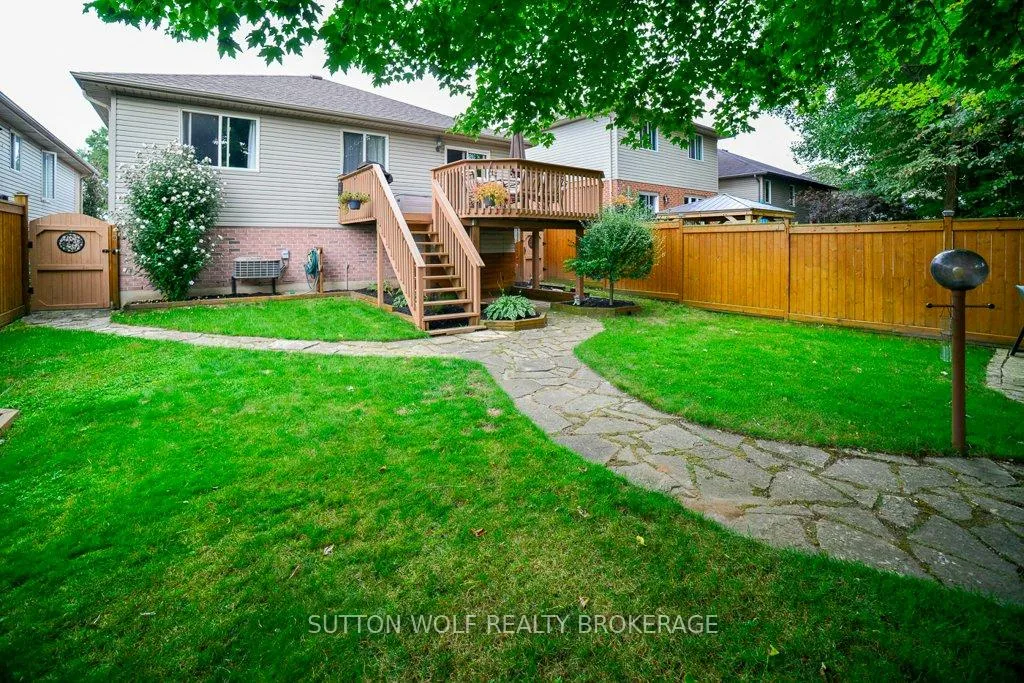 Photo 24 of 80 Ridge Street, Strathroy-Caradoc, SW — HOMEH