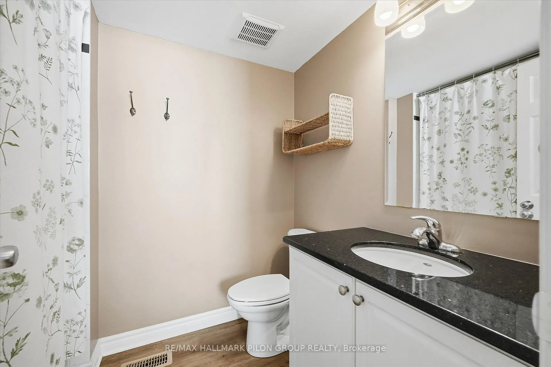 Photo 15 of 766 Lakeridge Drive, Ottawa, Avalon East — HOMEH