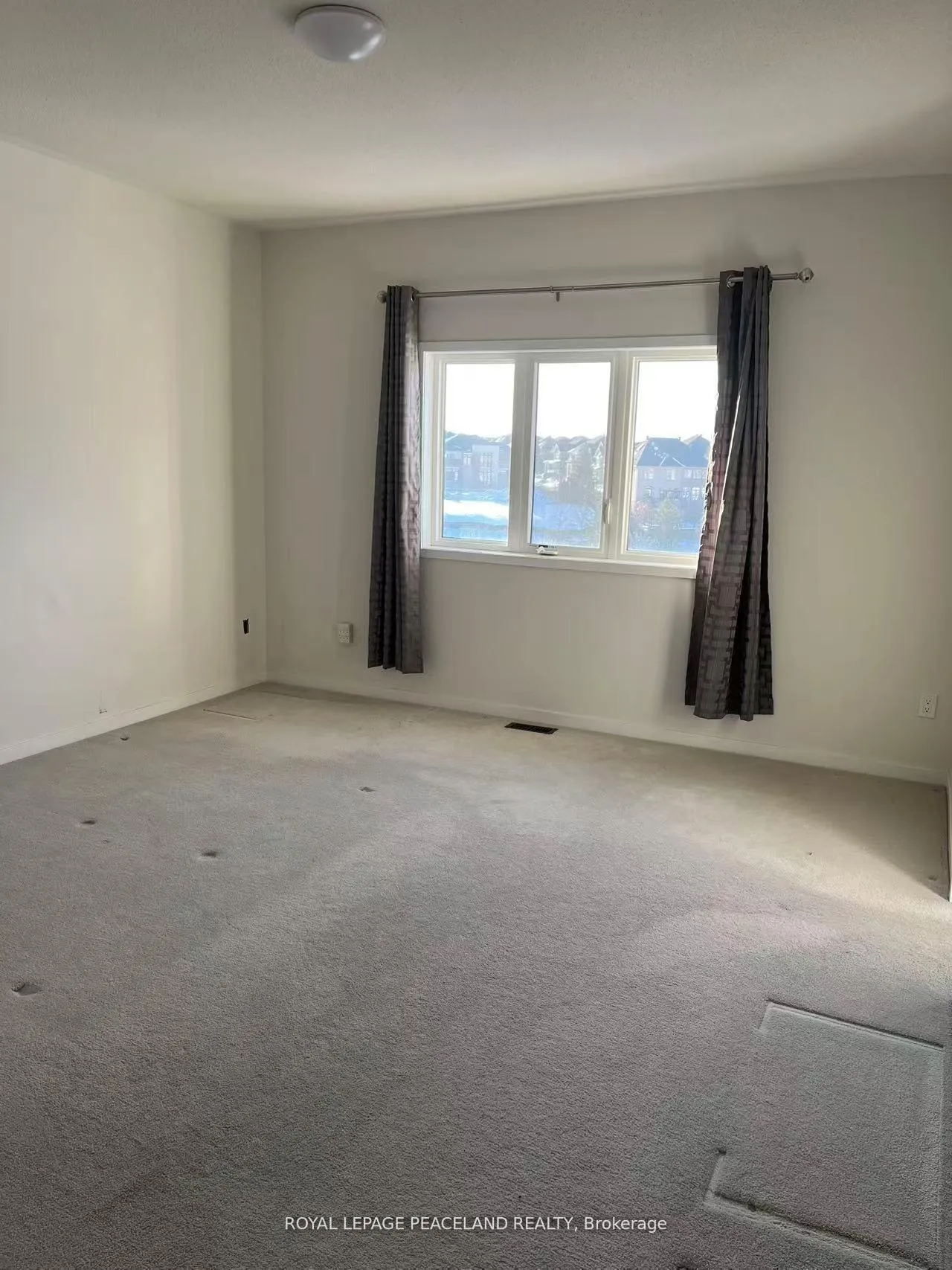 Photo 13 of 280 Elyse Court, Aurora, Bayview Northeast — HOMEH