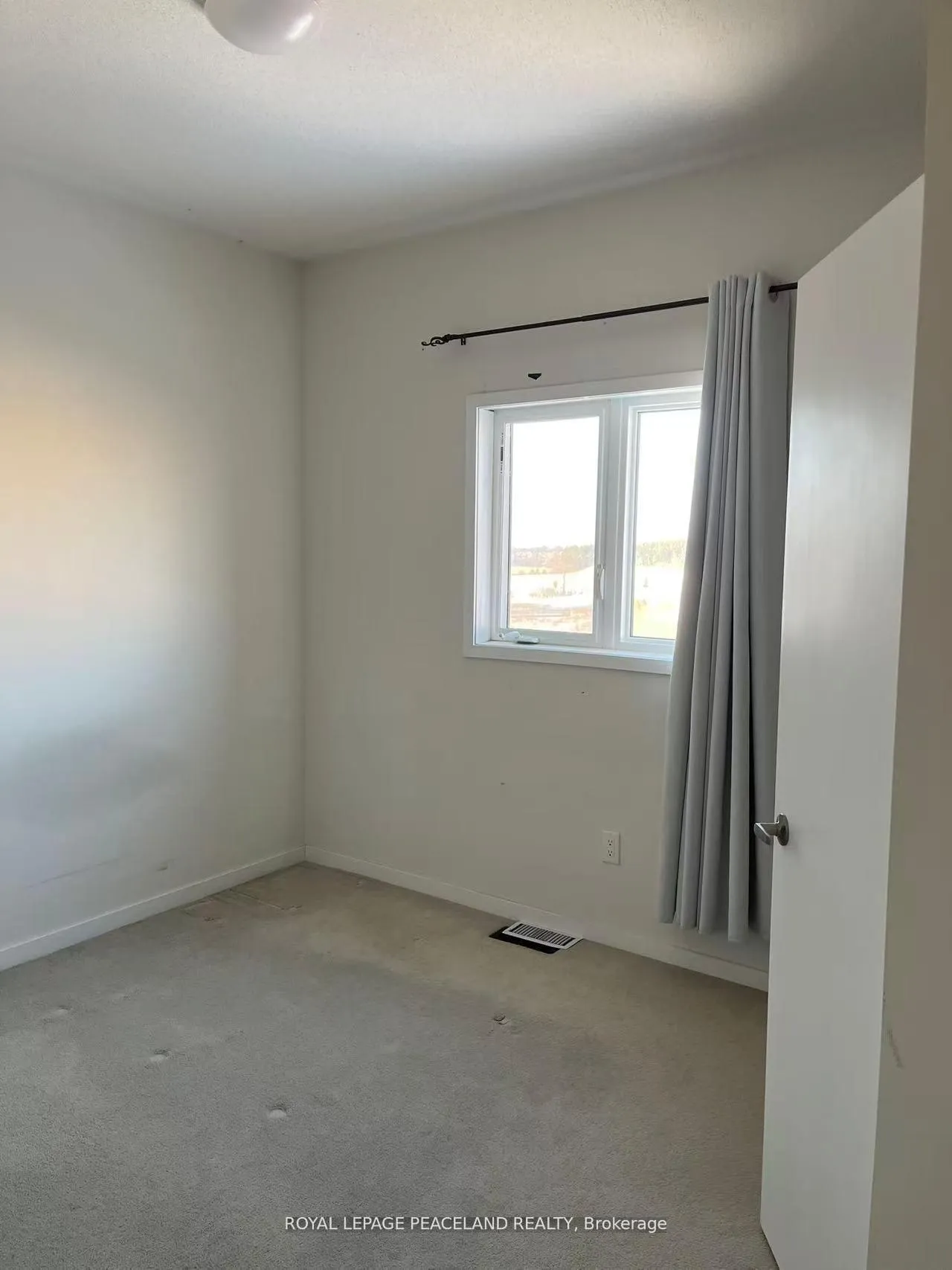 Photo 16 of 280 Elyse Court, Aurora, Bayview Northeast — HOMEH