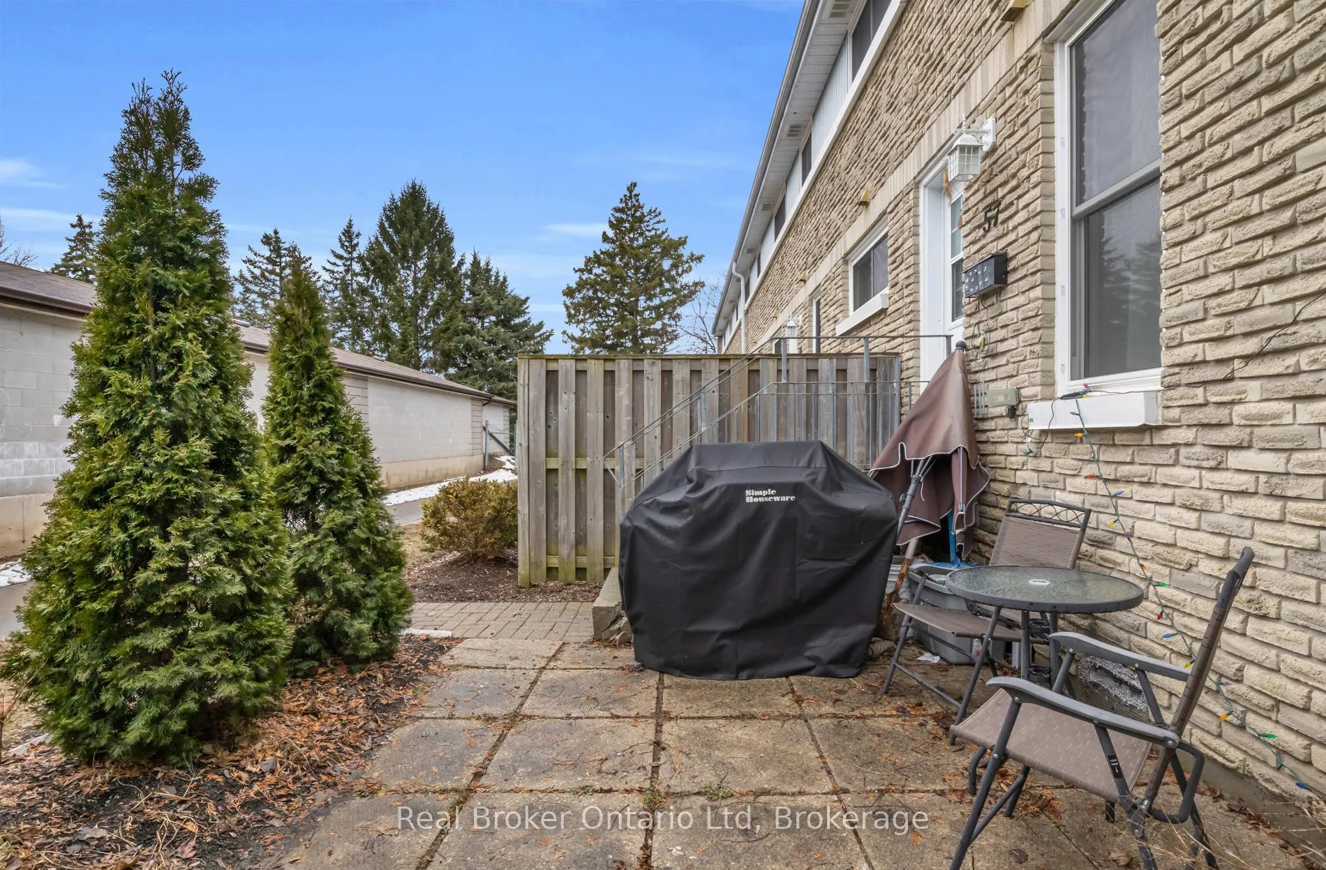 Photo 4 of Unit 57, 35 Breckenridge Drive, Kitchener, Heritage Park - Kitchener — HOMEH