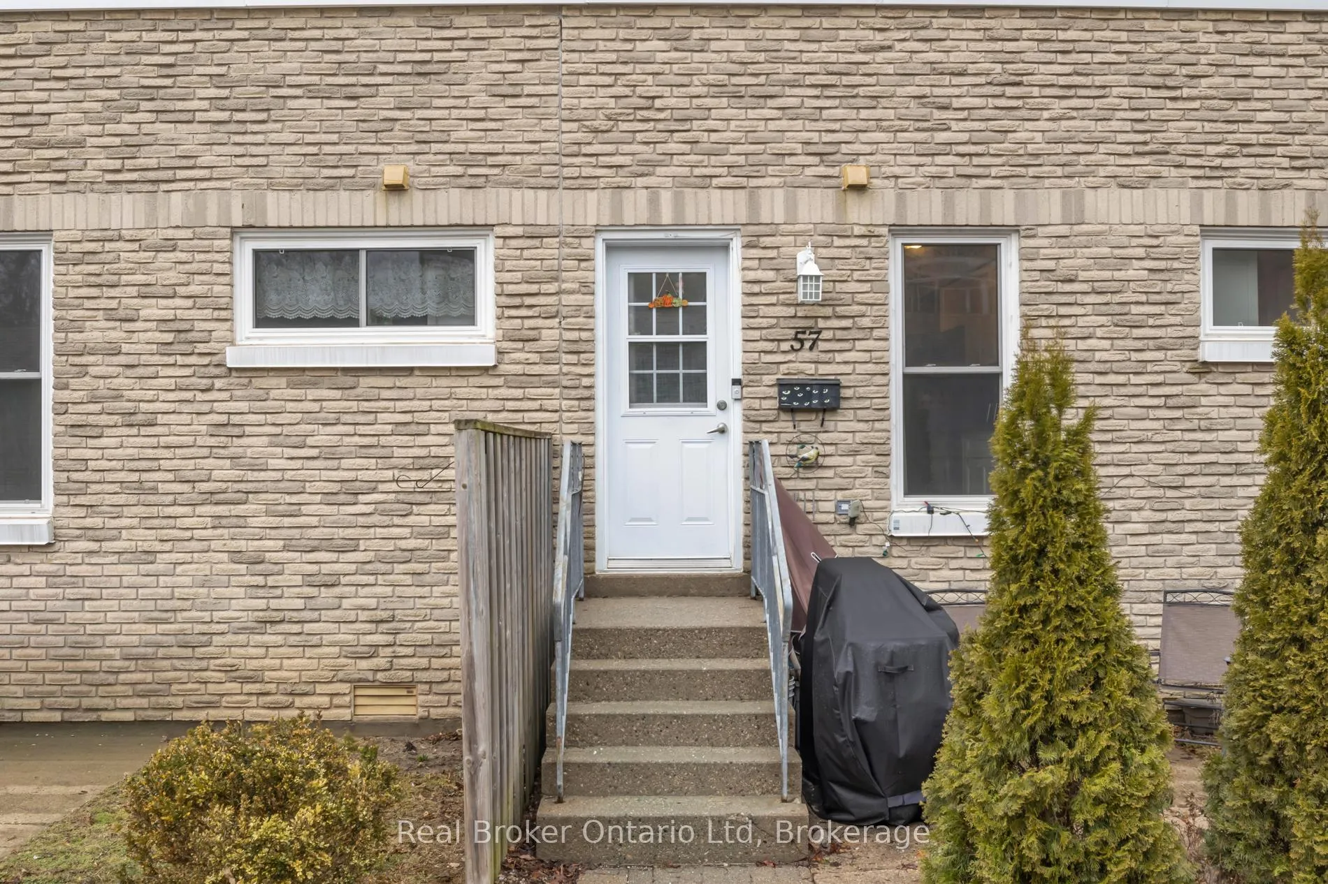 Photo 6 of Unit 57, 35 Breckenridge Drive, Kitchener, Heritage Park - Kitchener — HOMEH