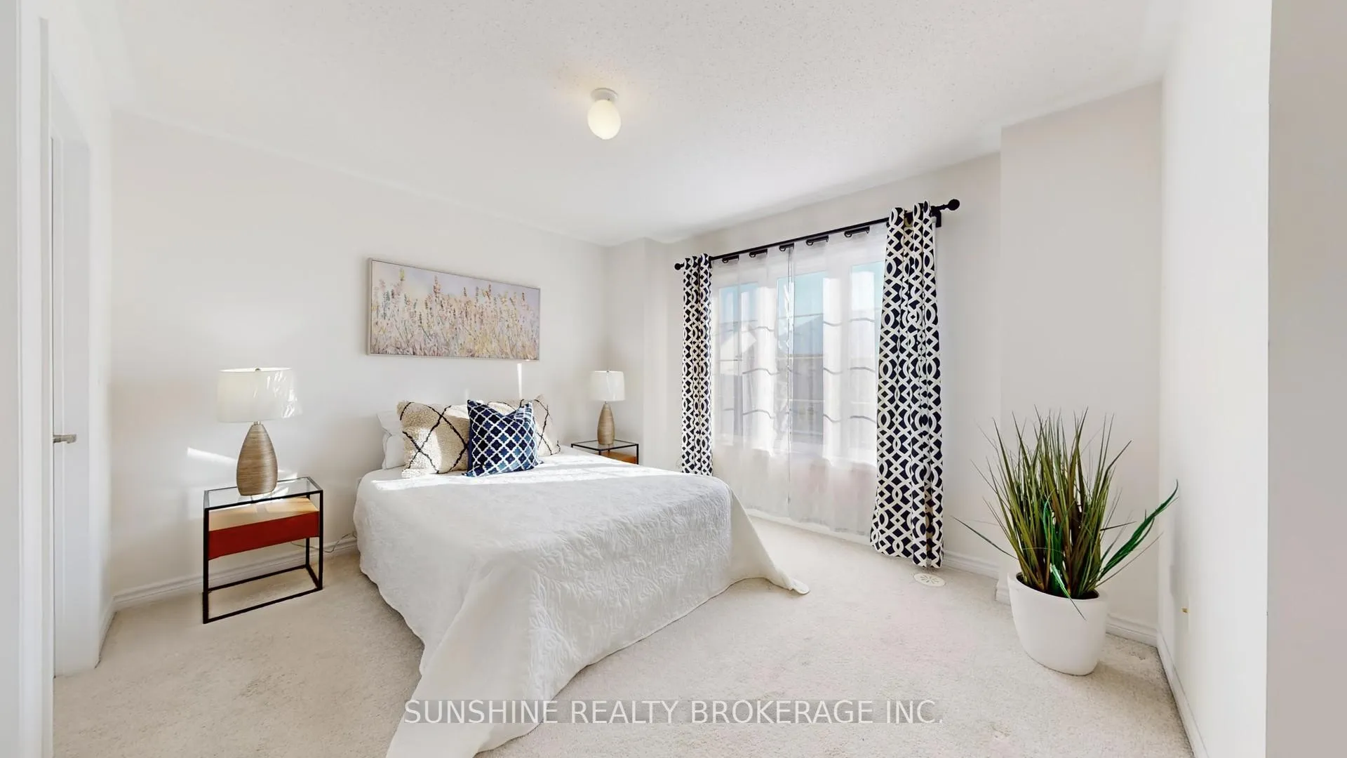 Photo 19 of 10 Cornerside Way, Whitby, Brooklin — HOMEH