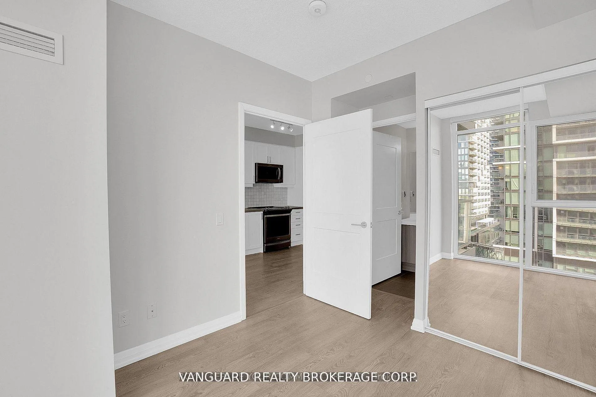 Photo 15 of Unit 1508, 7895 Jane Street, Vaughan, Concord — HOMEH