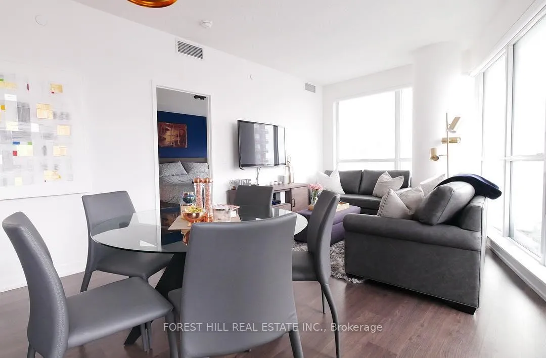 Photo 7 of Unit 910, 89 Dunfield Avenue, Toronto, Mount Pleasant West — HOMEH