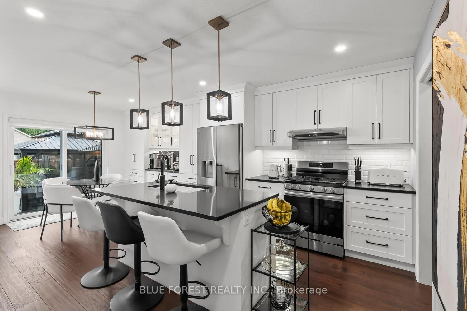 Photo 9 of 28 Weir Crescent, St. Thomas — HOMEH