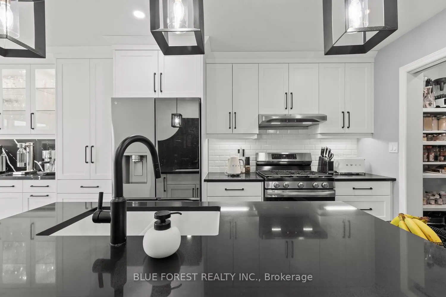 Photo 10 of 28 Weir Crescent, St. Thomas — HOMEH