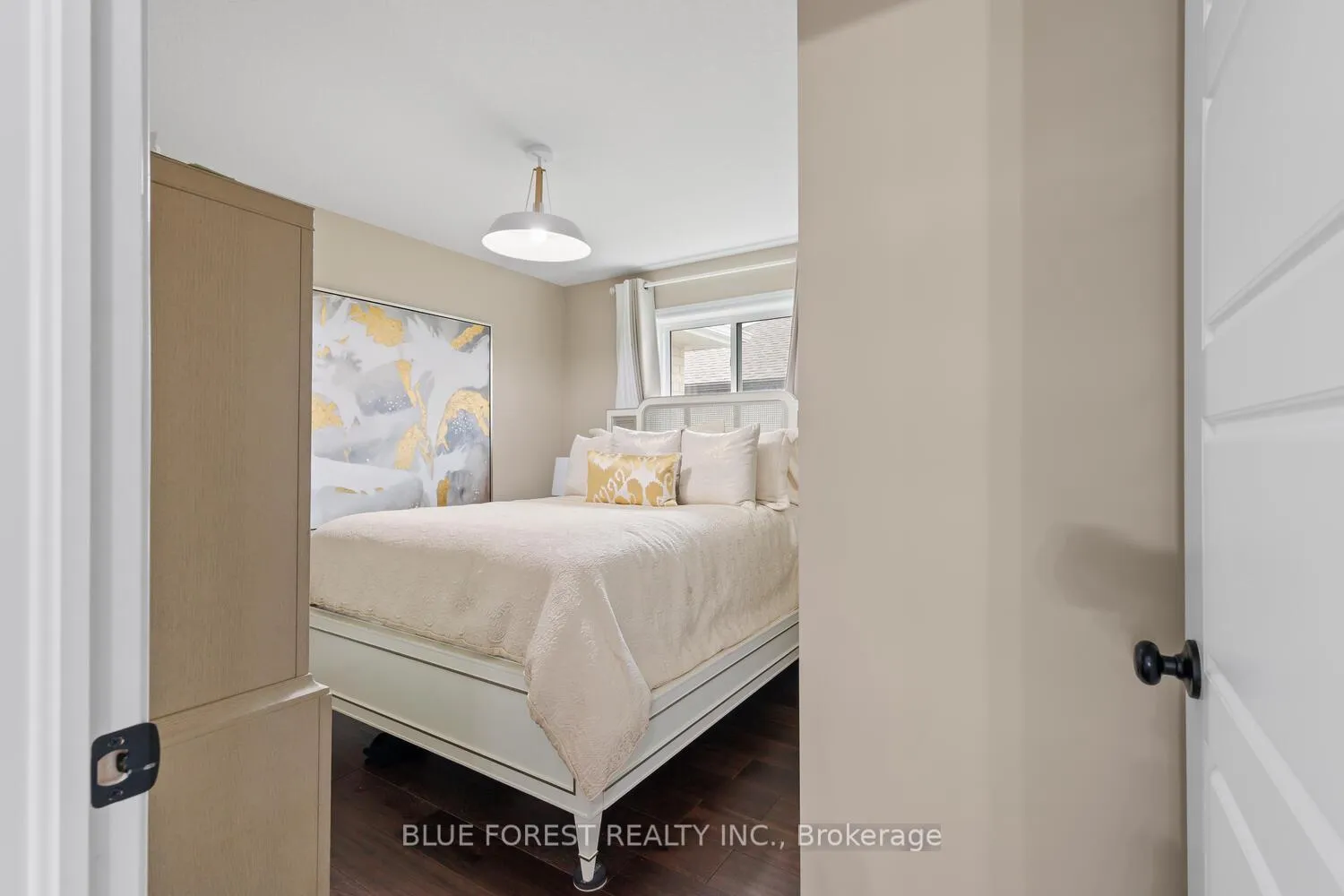 Photo 25 of 28 Weir Crescent, St. Thomas — HOMEH