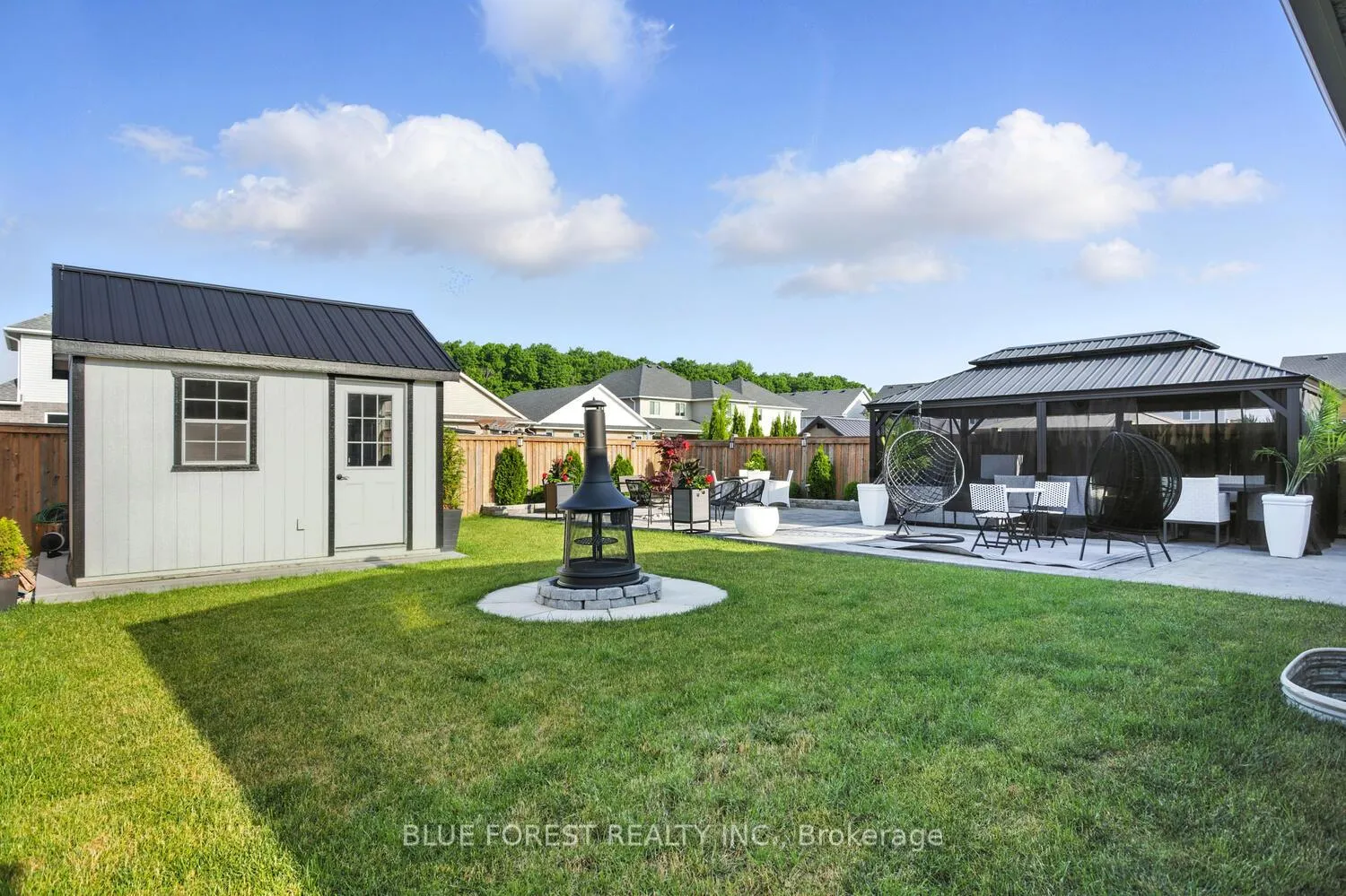 Photo 41 of 28 Weir Crescent, St. Thomas — HOMEH