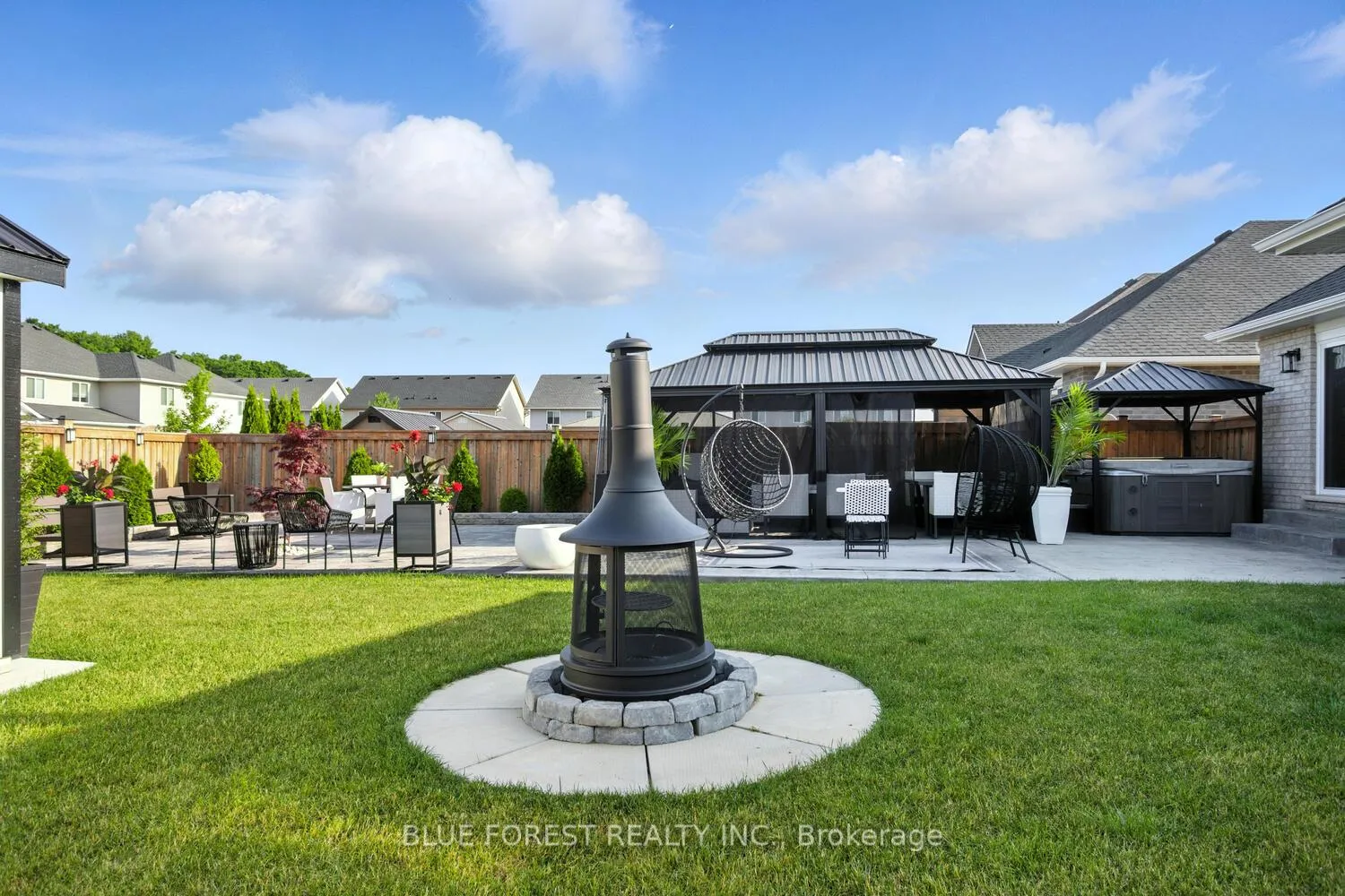 Photo 47 of 28 Weir Crescent, St. Thomas — HOMEH