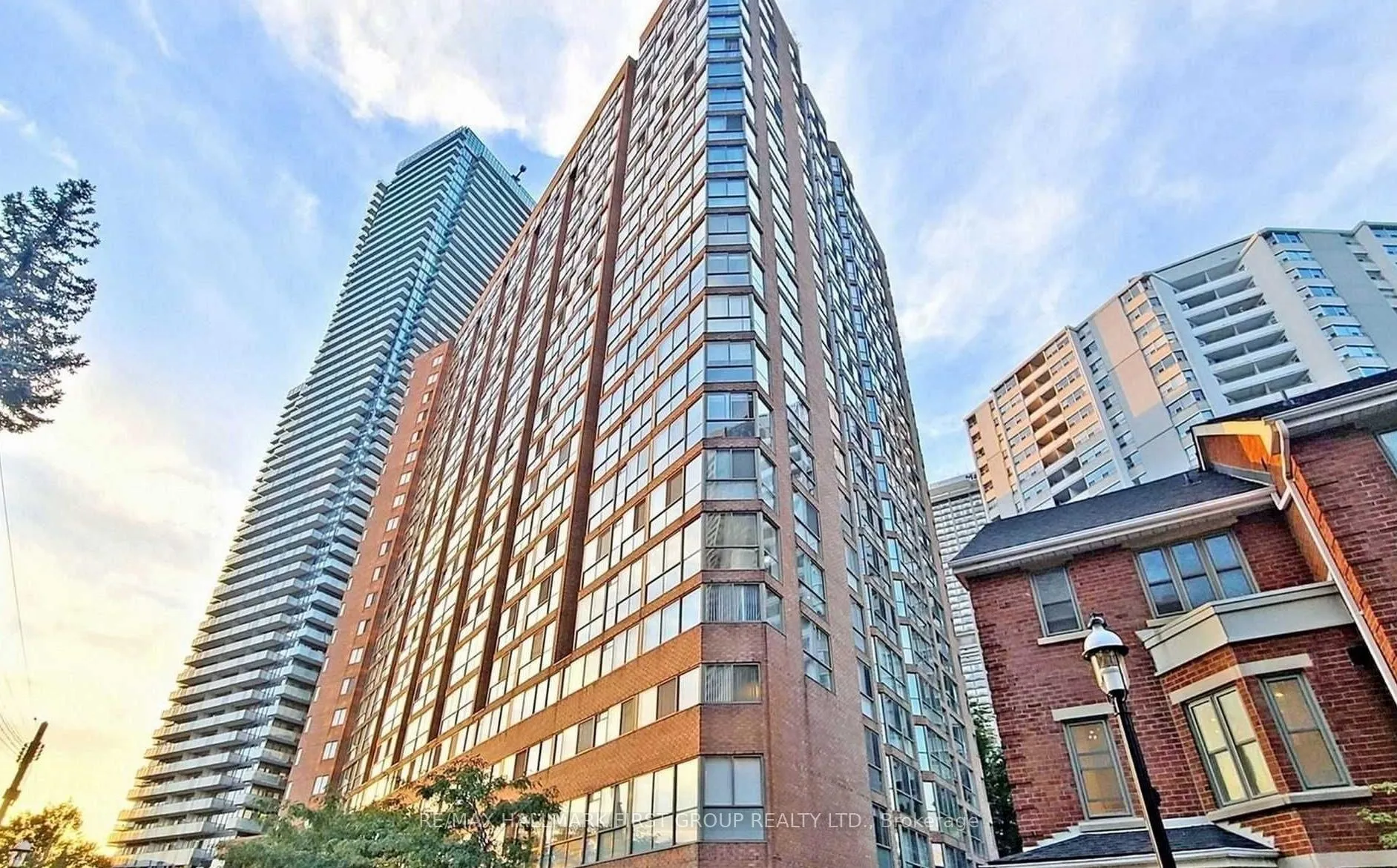 Photo 1 of Unit 1714, 1055 Bay Street, Toronto, Bay Street Corridor — HOMEH
