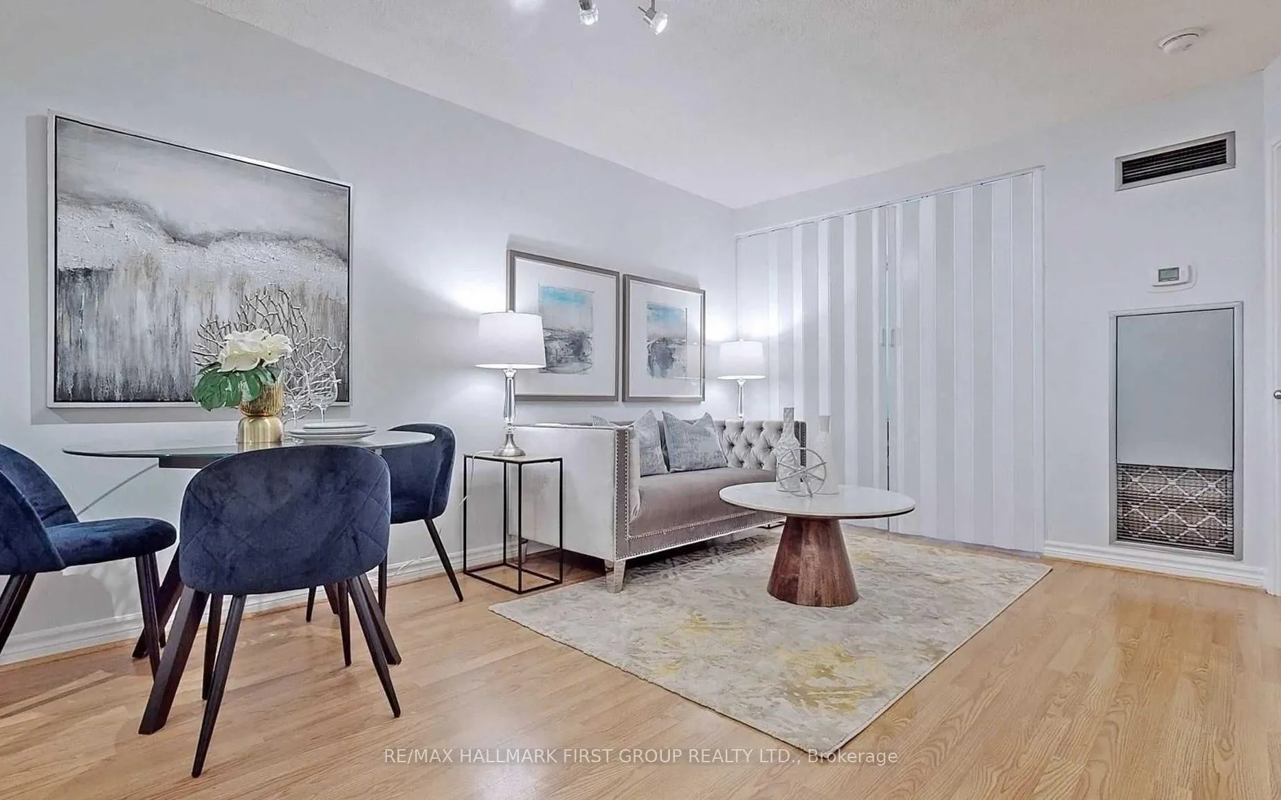 Photo 5 of Unit 1714, 1055 Bay Street, Toronto, Bay Street Corridor — HOMEH
