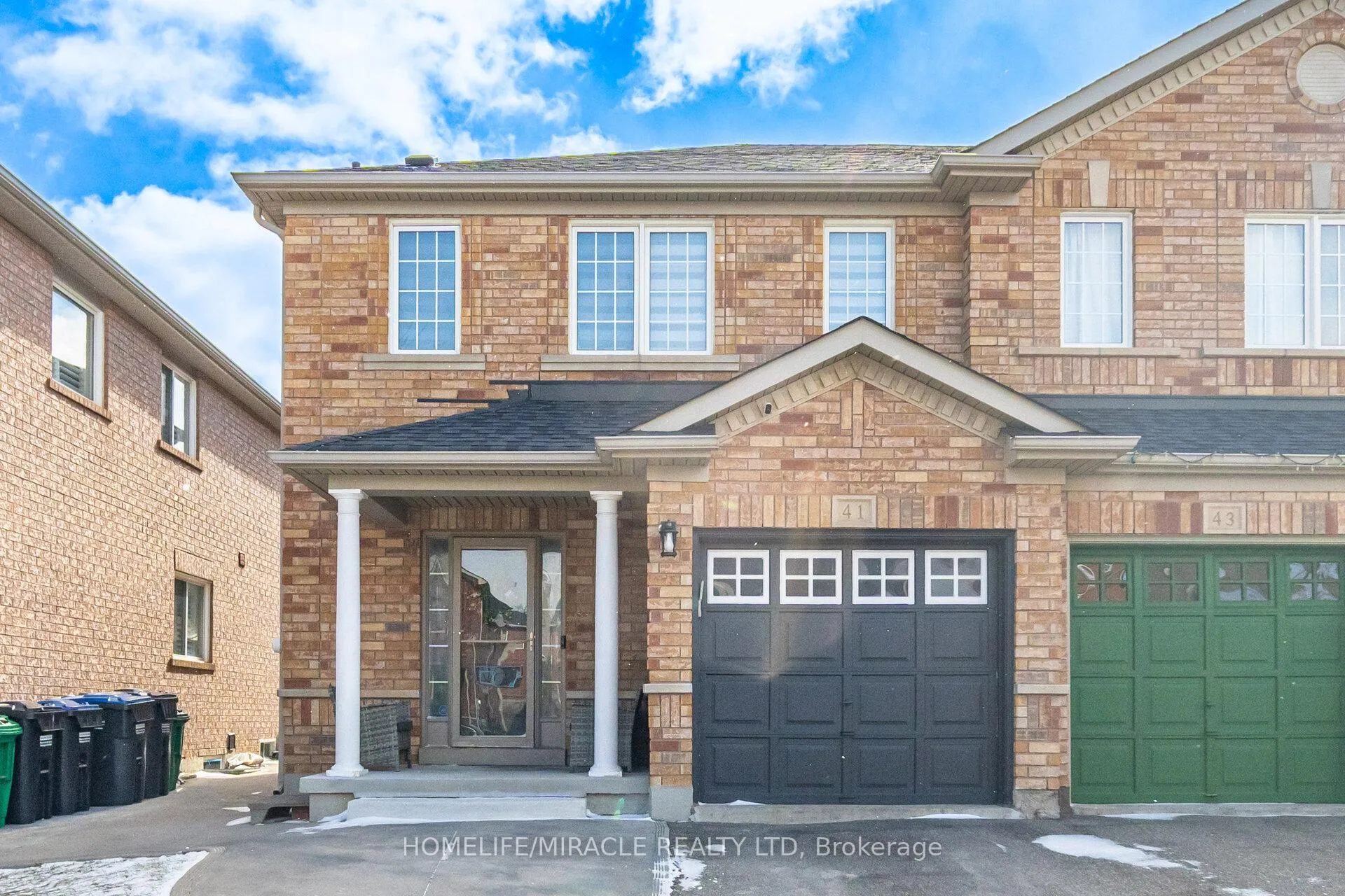 Photo 1 of 41 Tanglemere Crescent, Brampton, Fletcher's Meadow — HOMEH